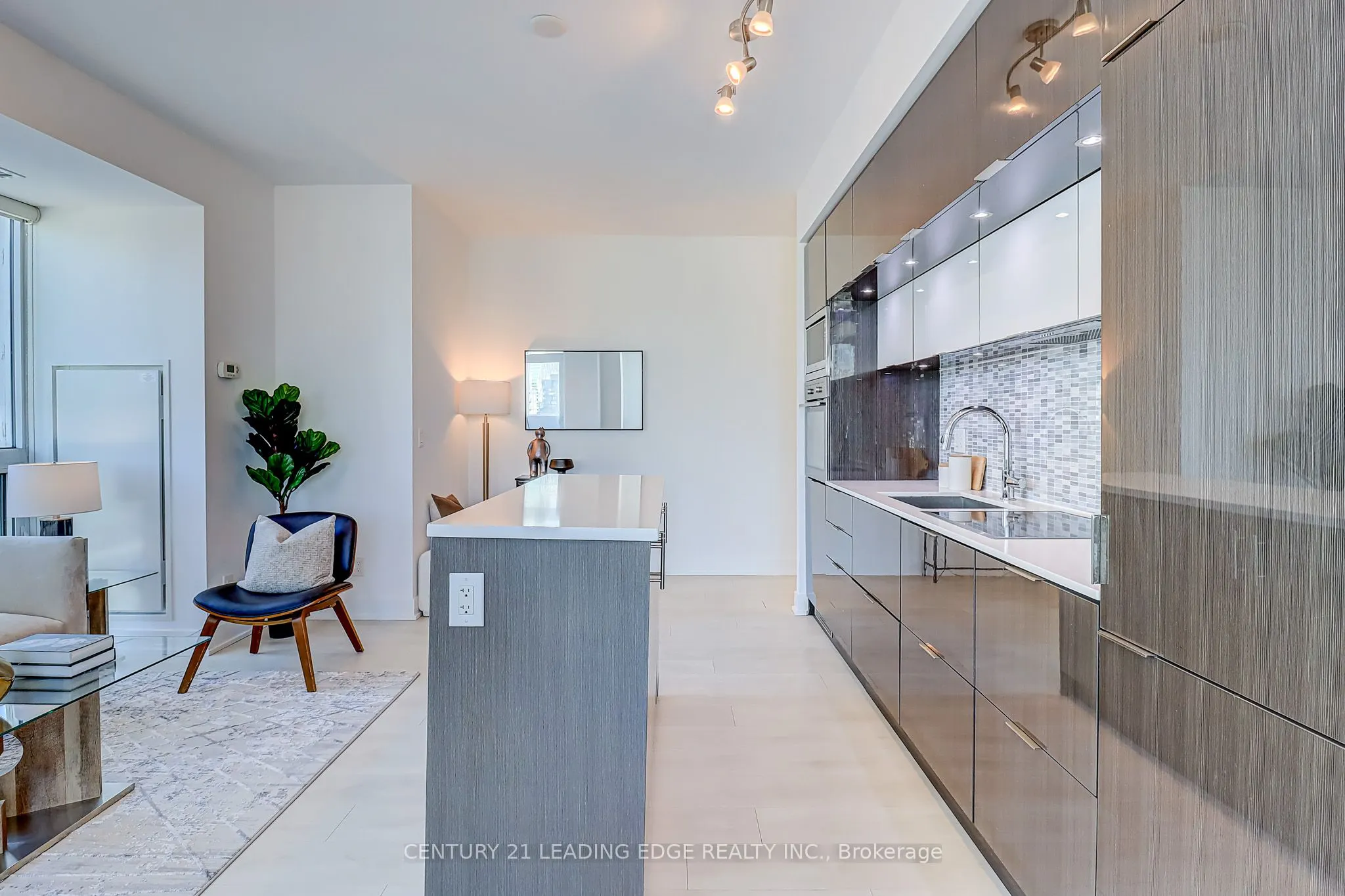 318 Richmond Street, #3904