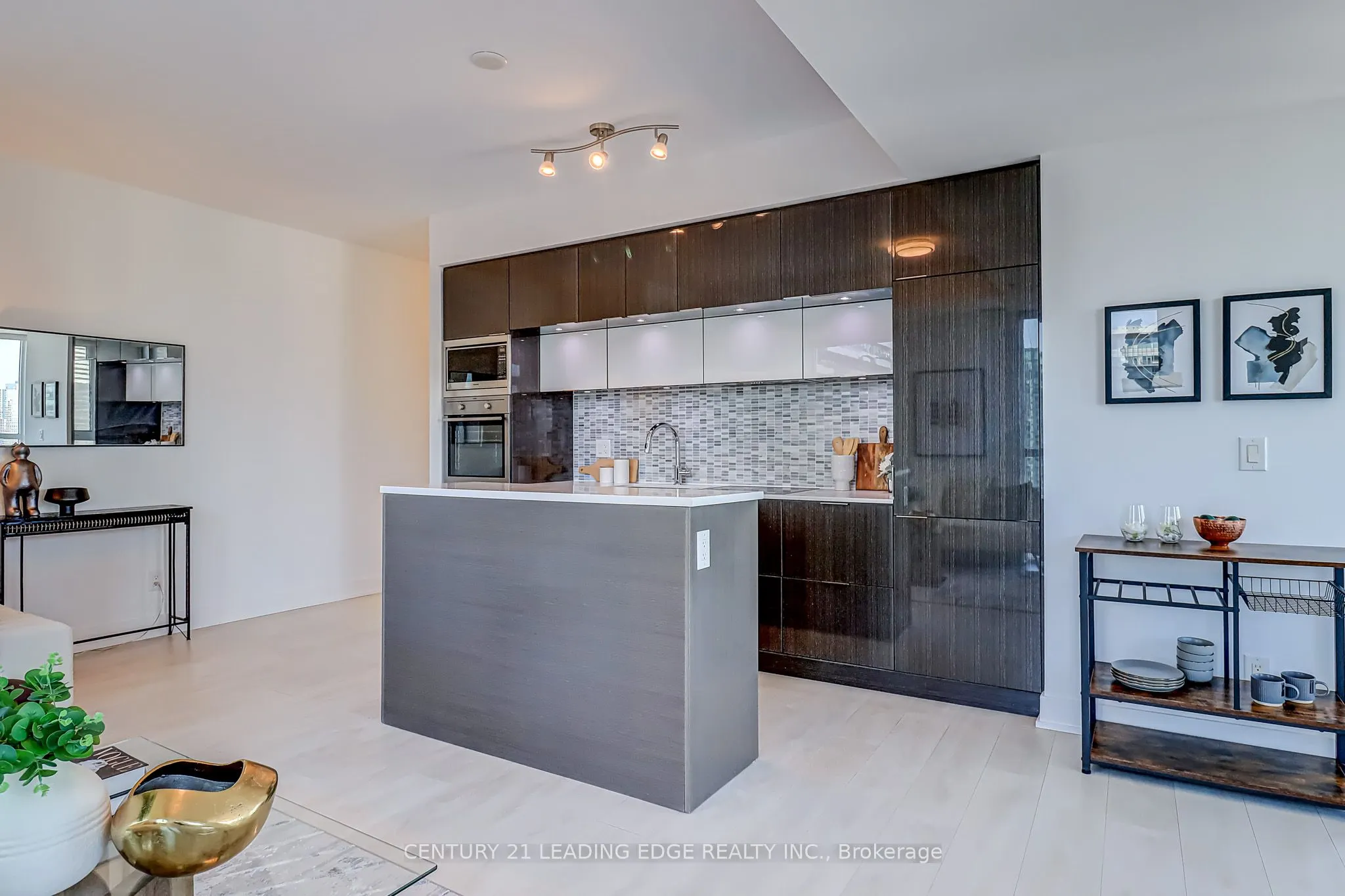 318 Richmond Street, #3904