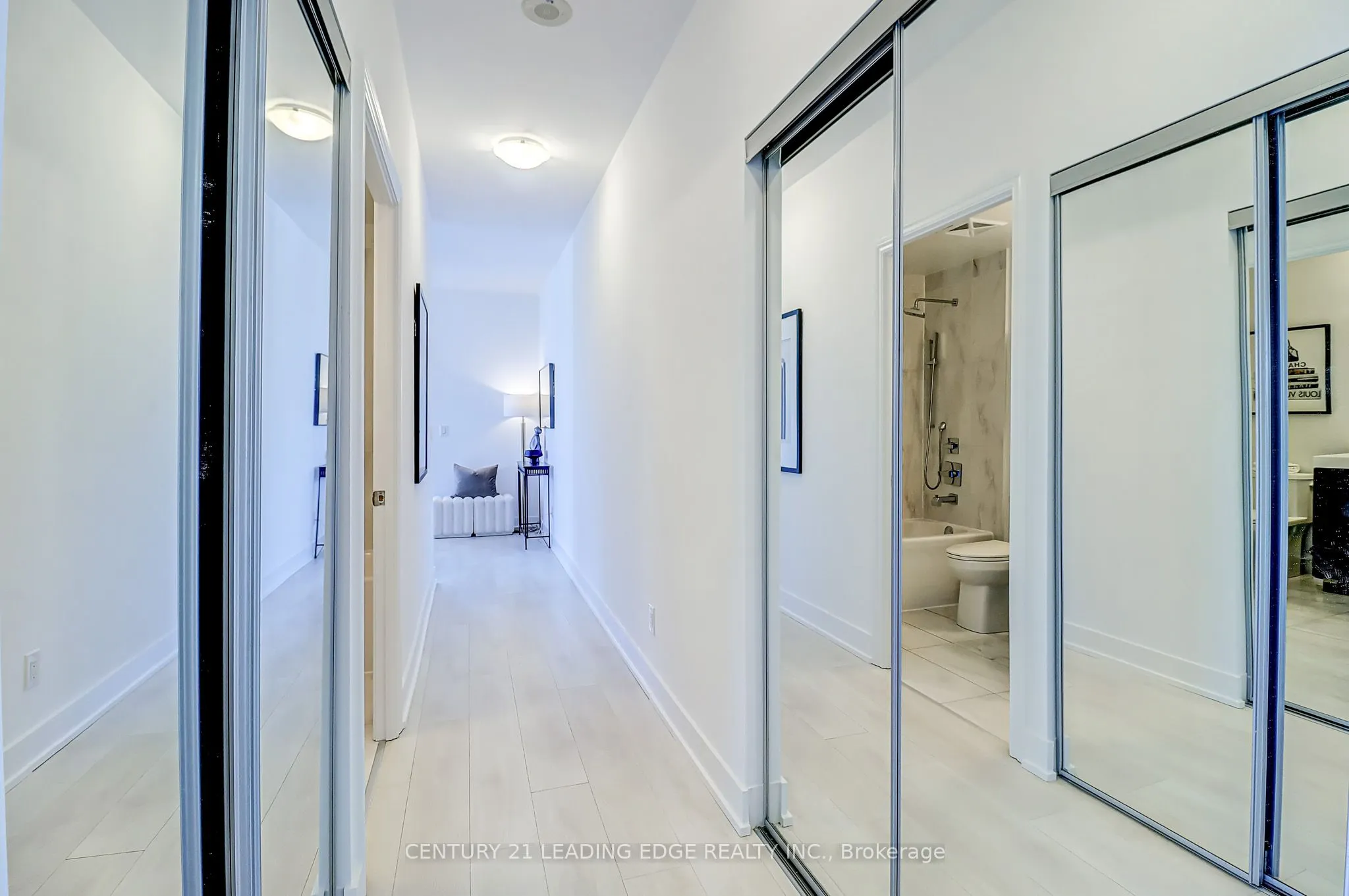 318 Richmond Street, #3904