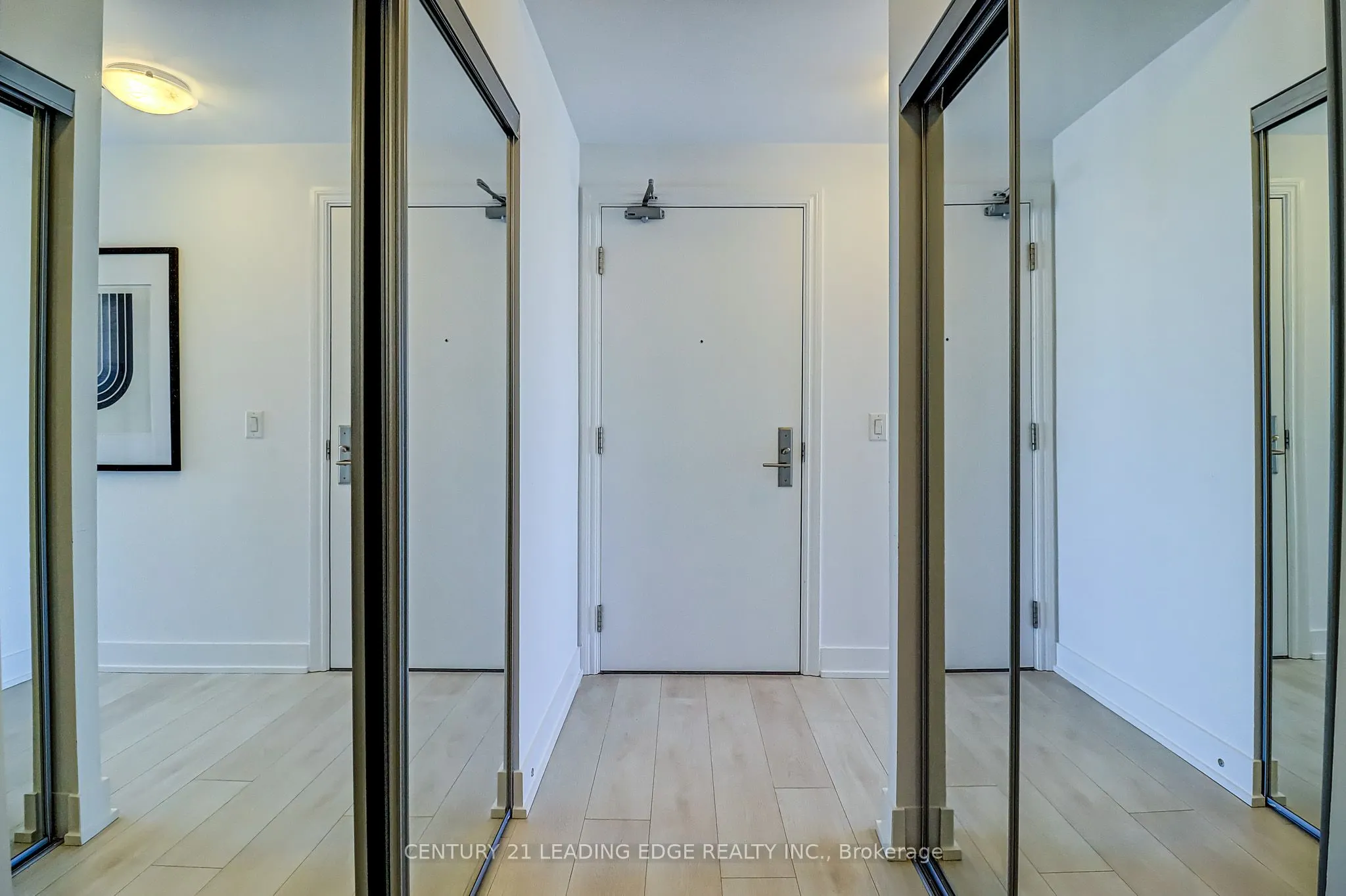 318 Richmond Street, #3904