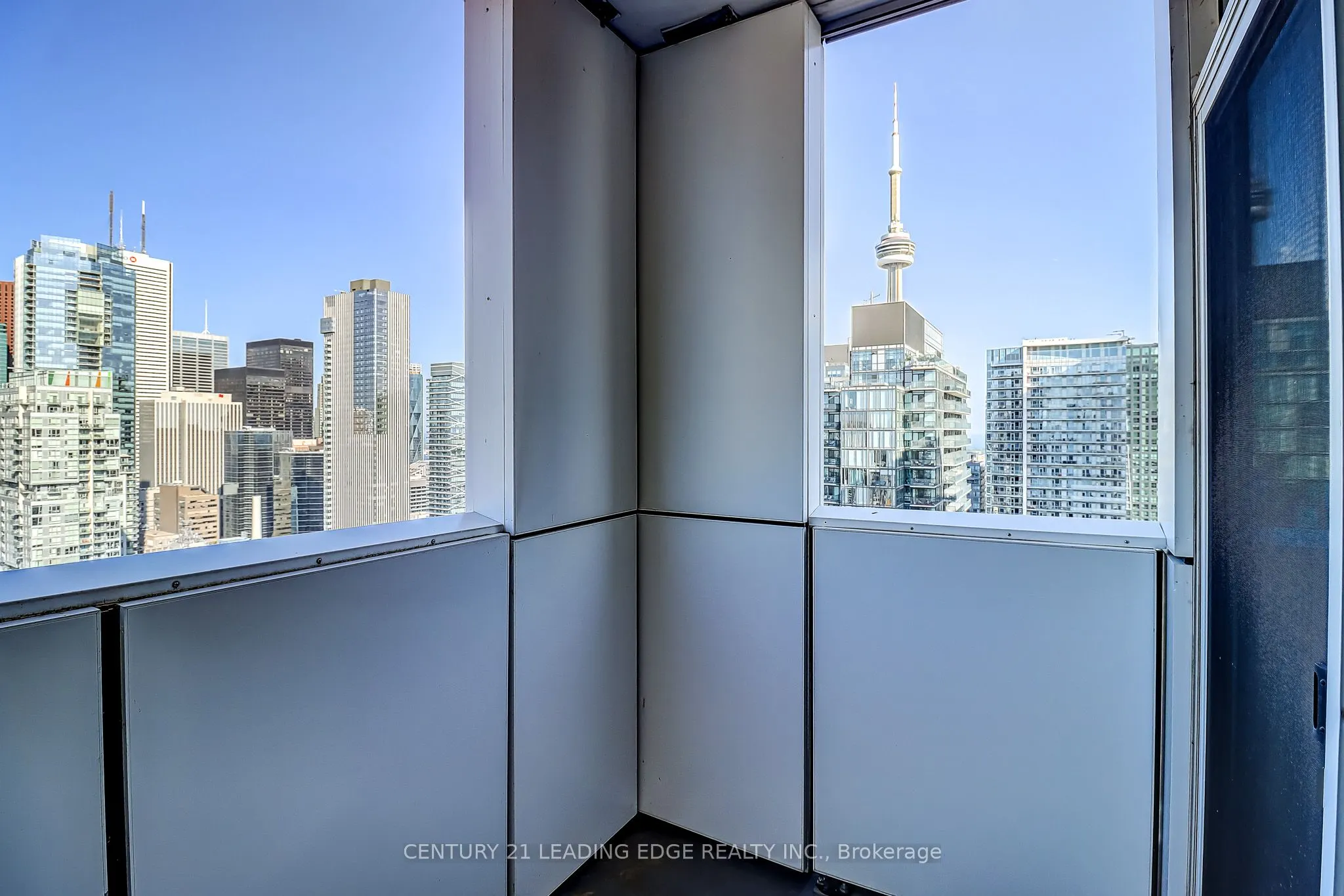 318 Richmond Street, #3904