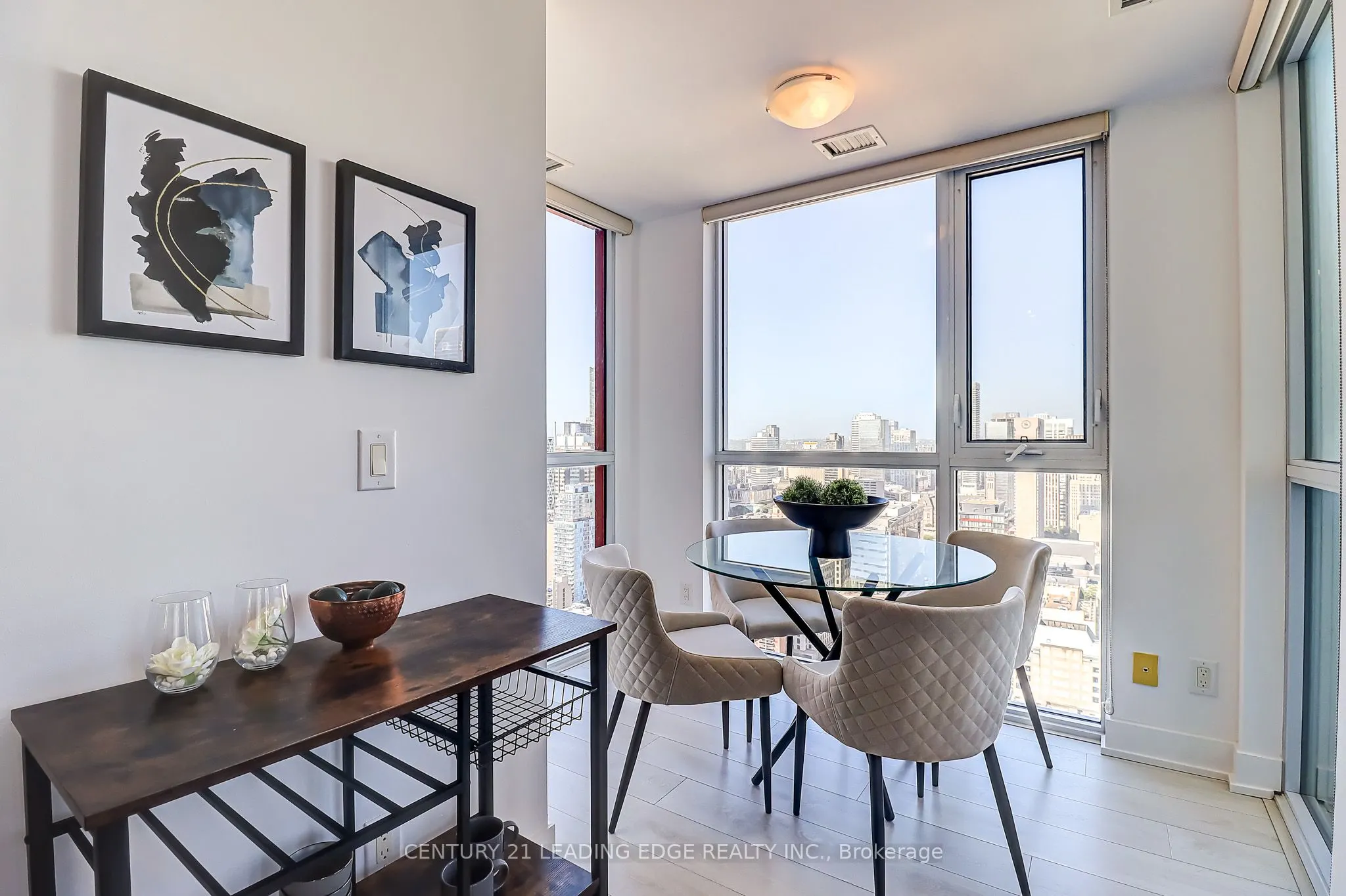 318 Richmond Street, #3904