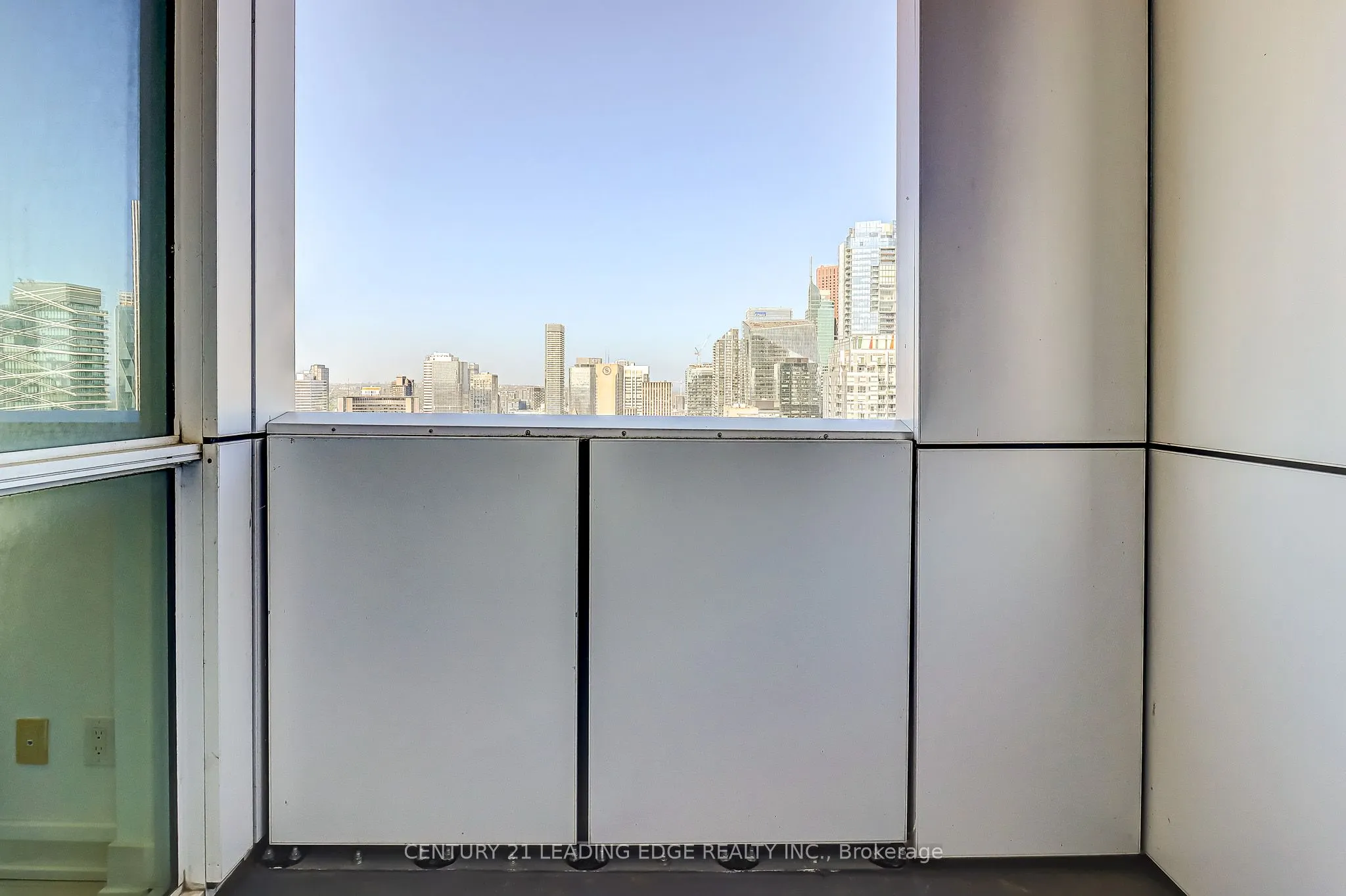 318 Richmond Street, #3904