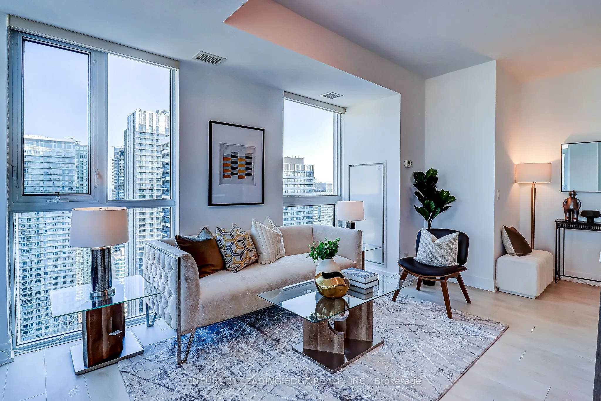 318 Richmond Street, #3904