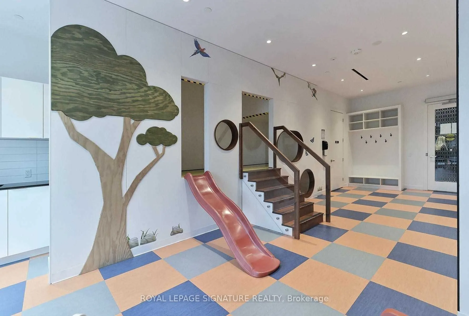 31 Tippett Road, #537