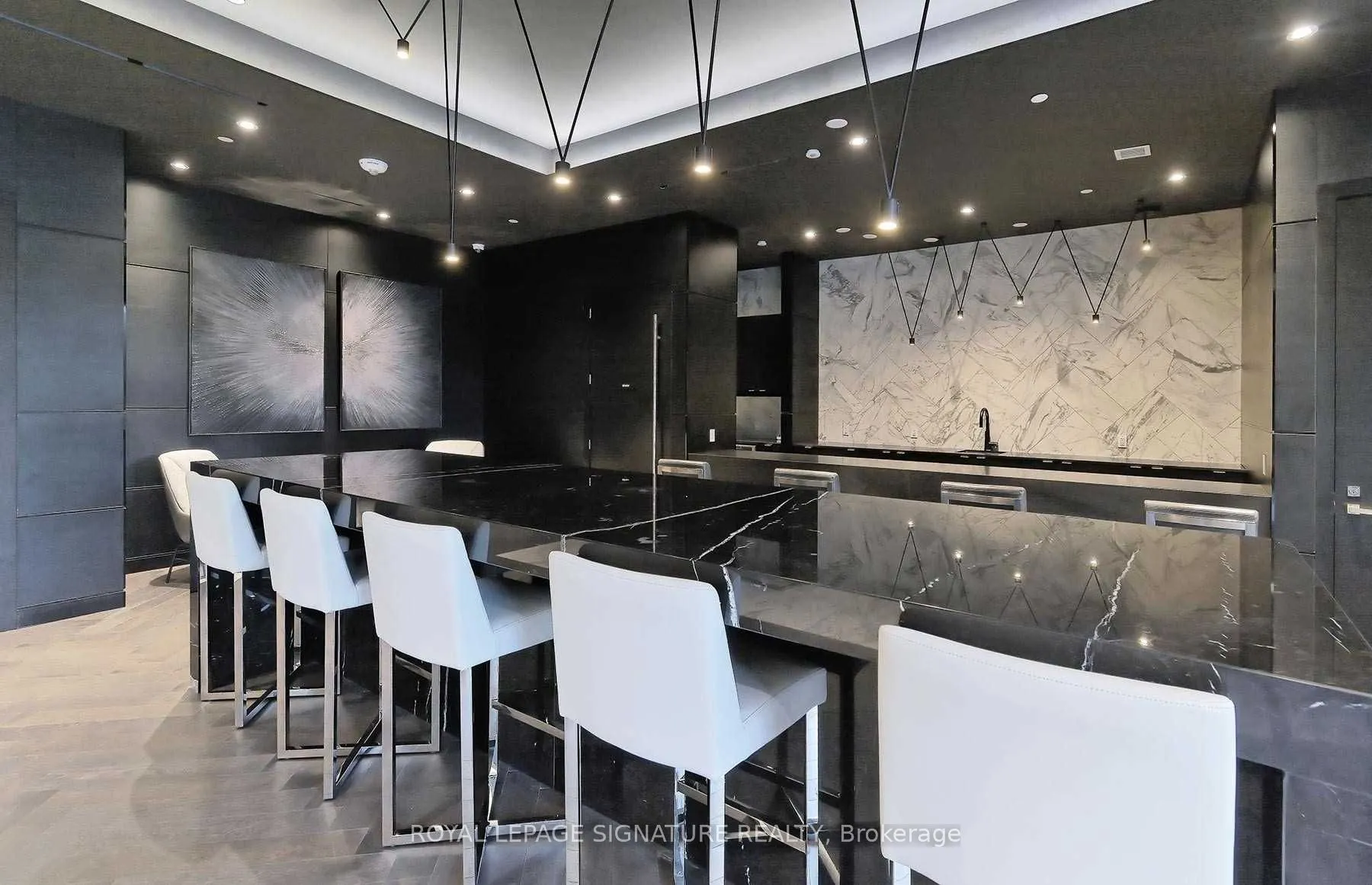 31 Tippett Road, #537