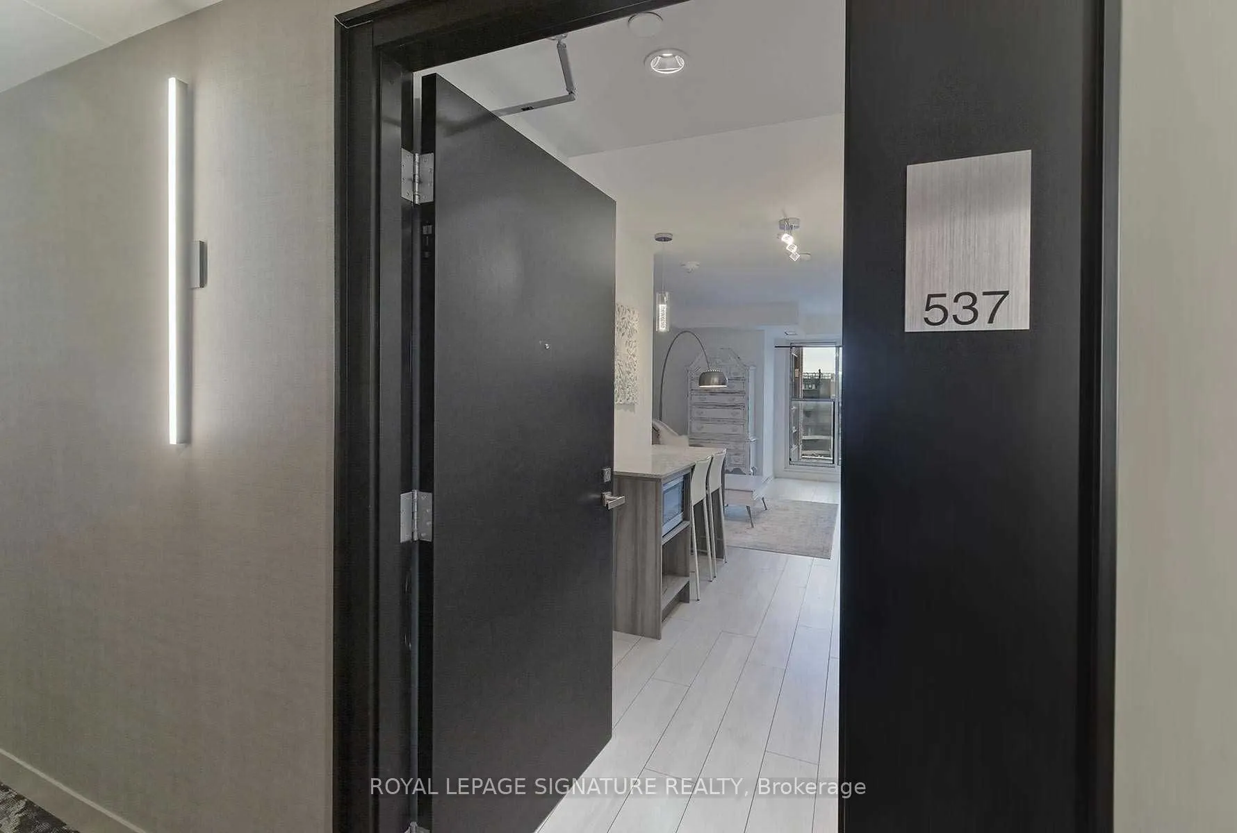 31 Tippett Road, #537