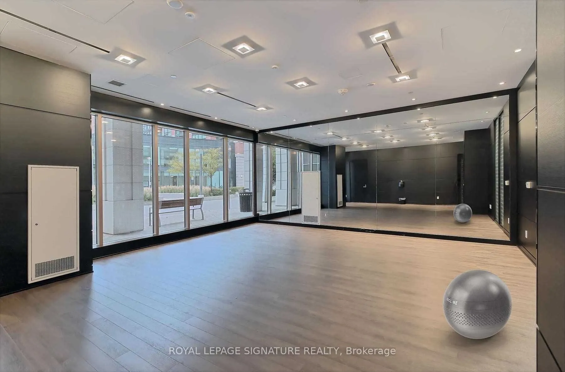 31 Tippett Road, #537