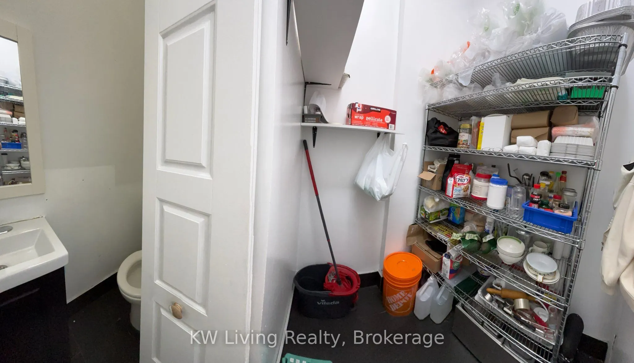 5 Northtown Way, #15