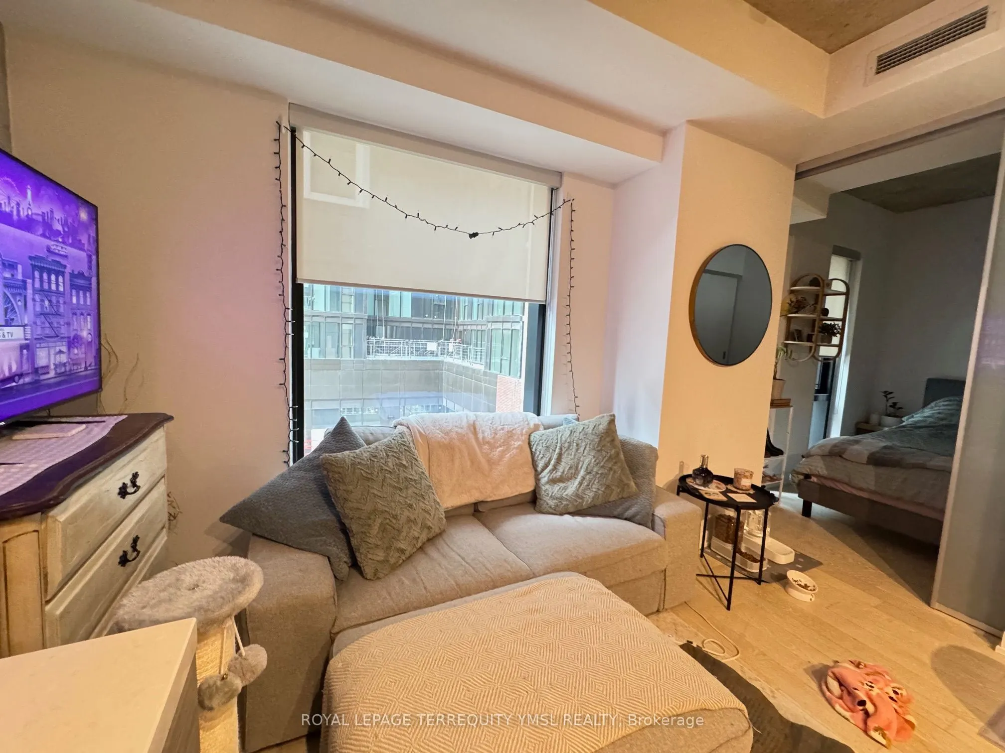 11 Charlotte Street, #510