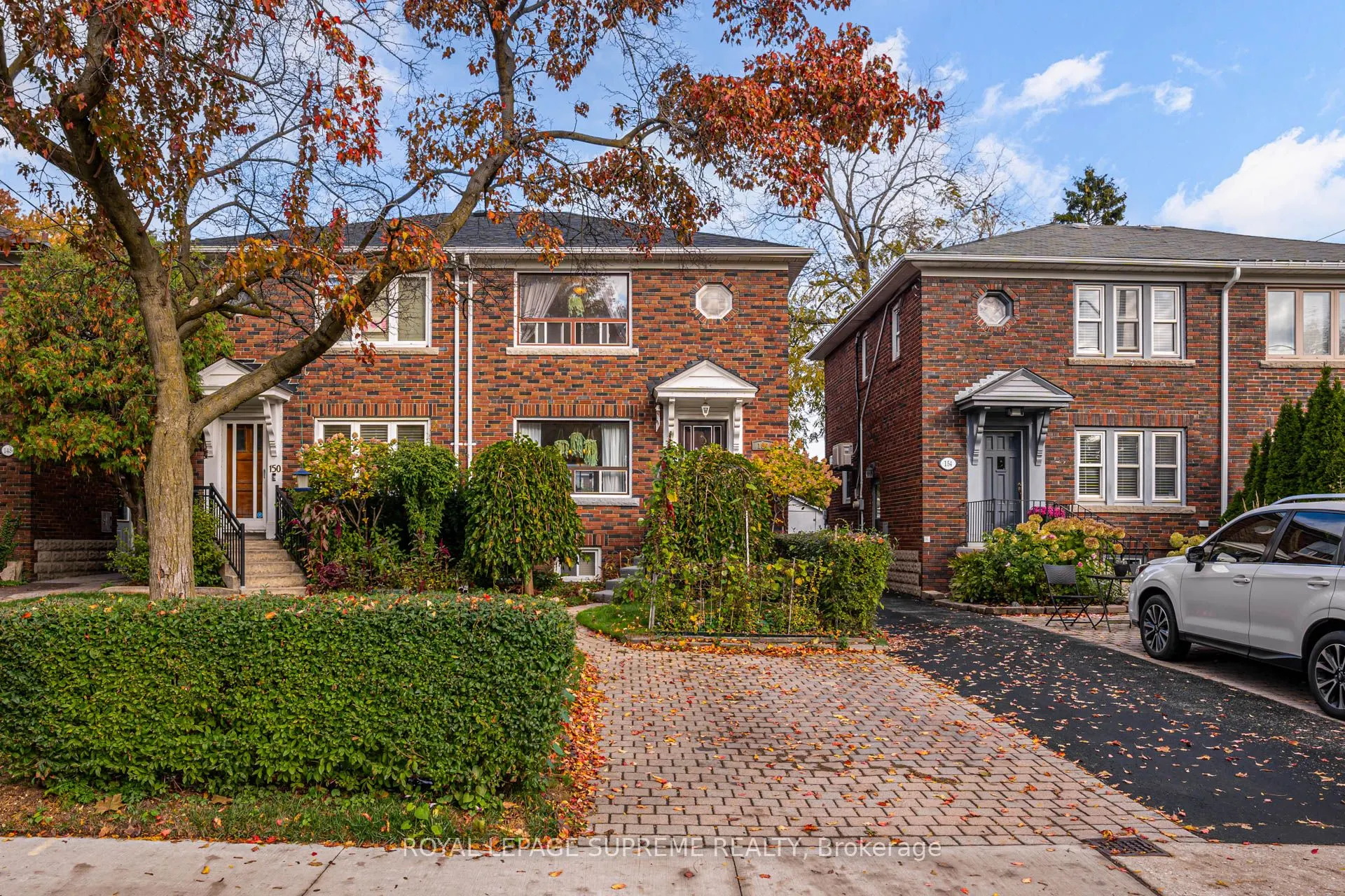 152 Parkhurst Boulevard