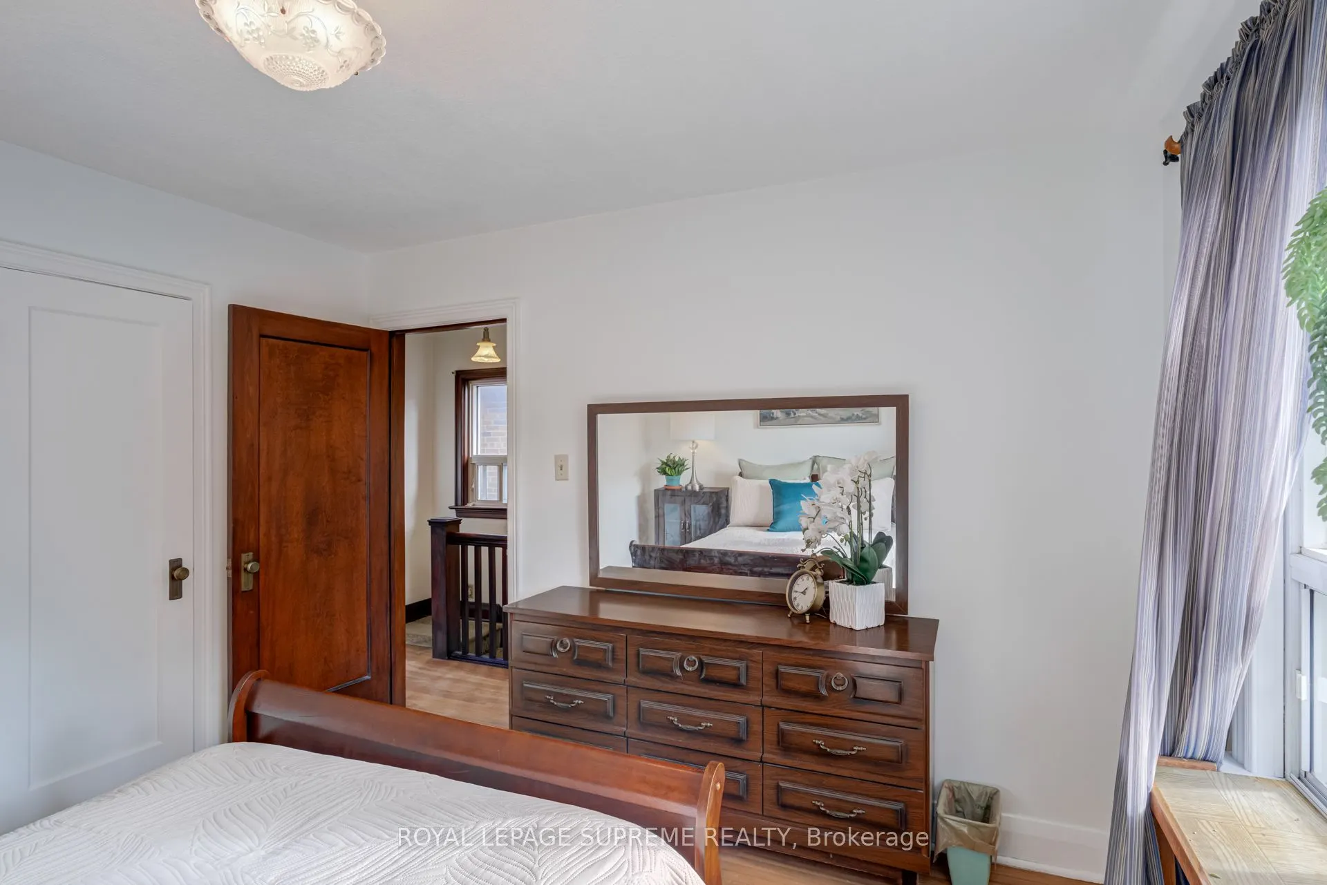 152 Parkhurst Boulevard