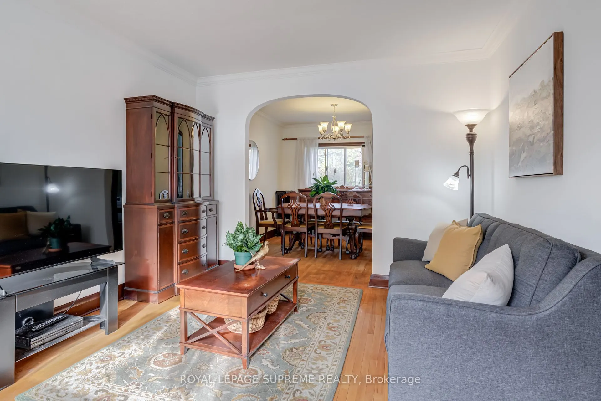 152 Parkhurst Boulevard