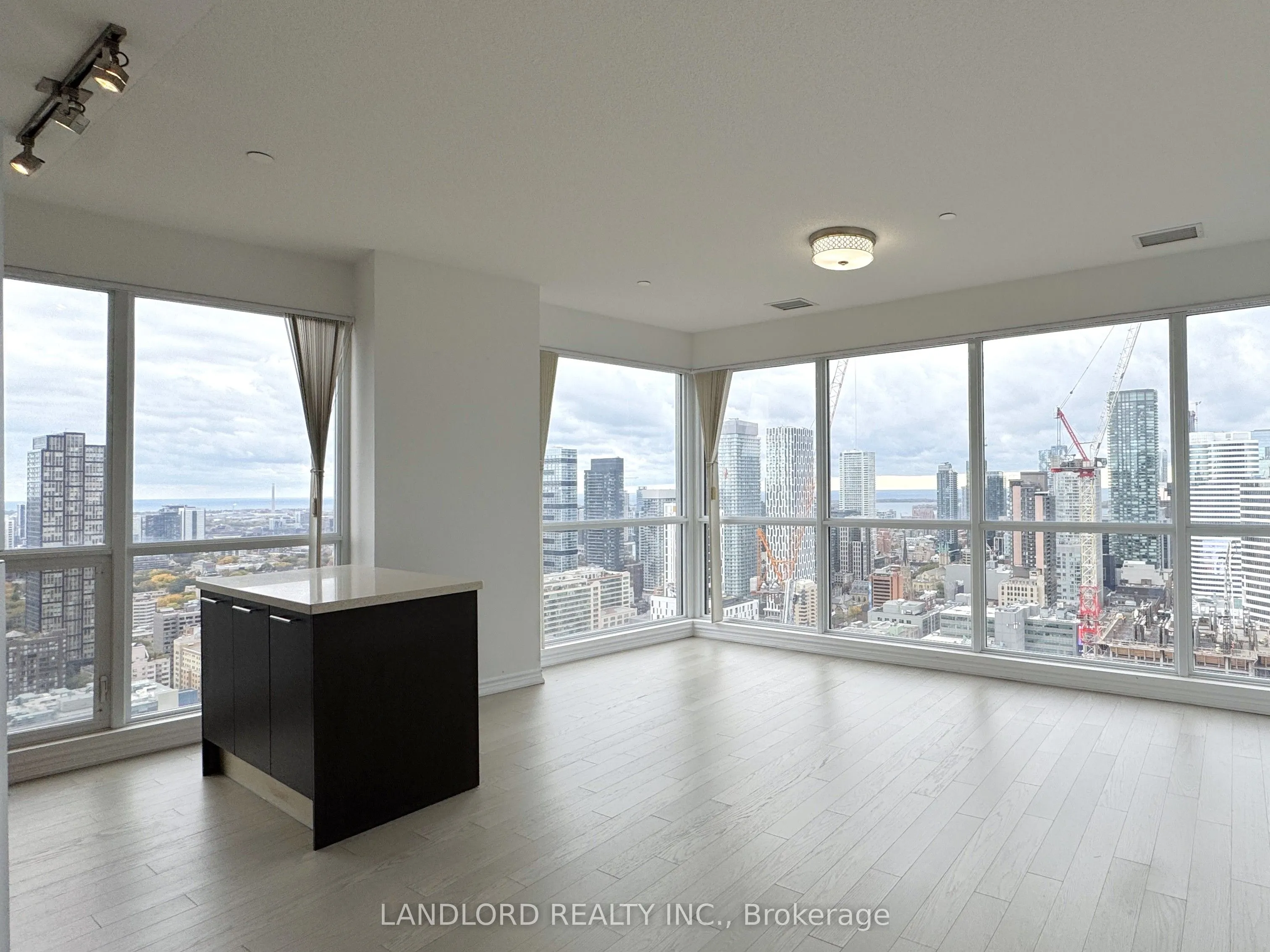 386 Yonge Street, #3507