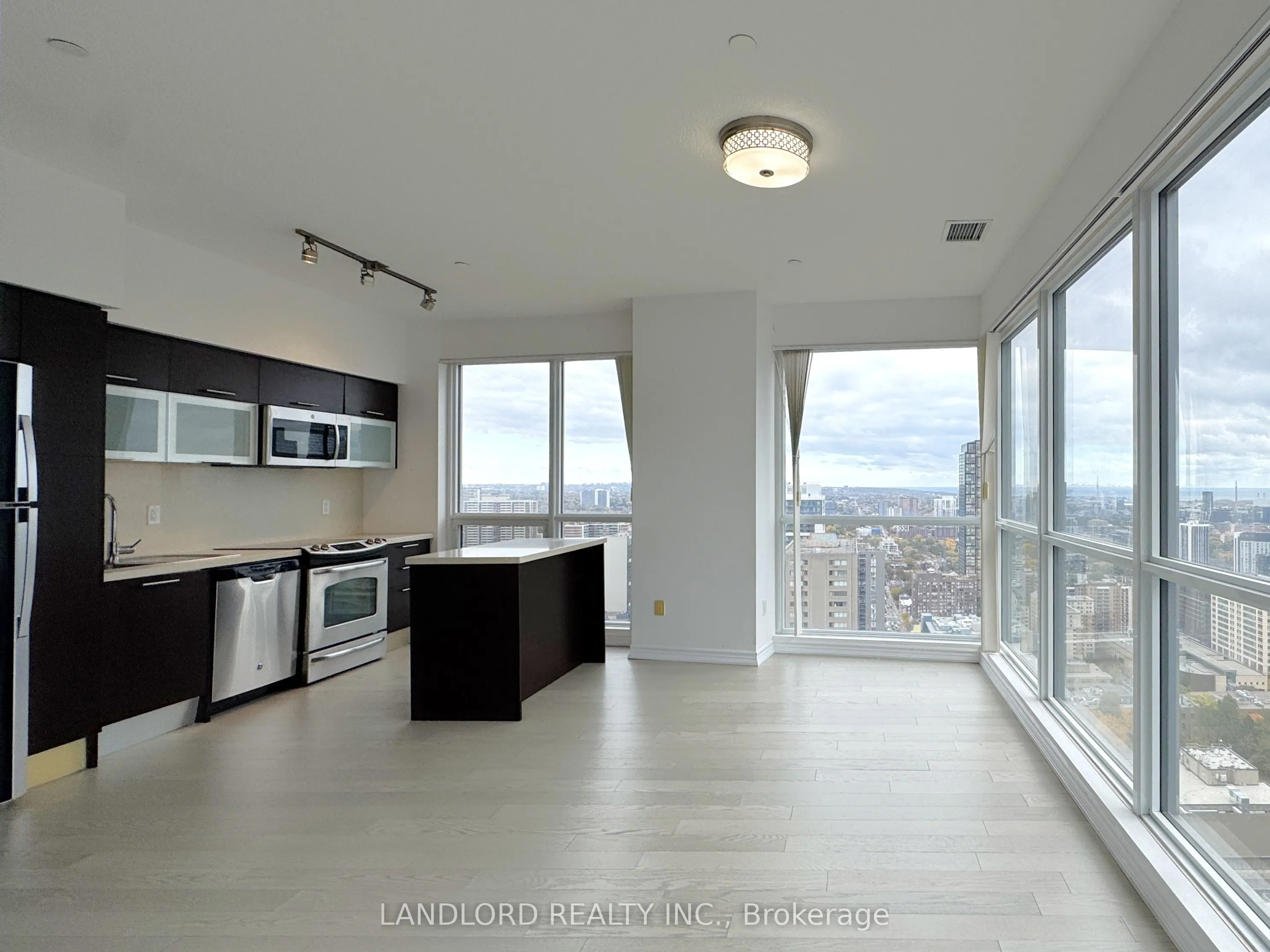 386 Yonge Street, #3507