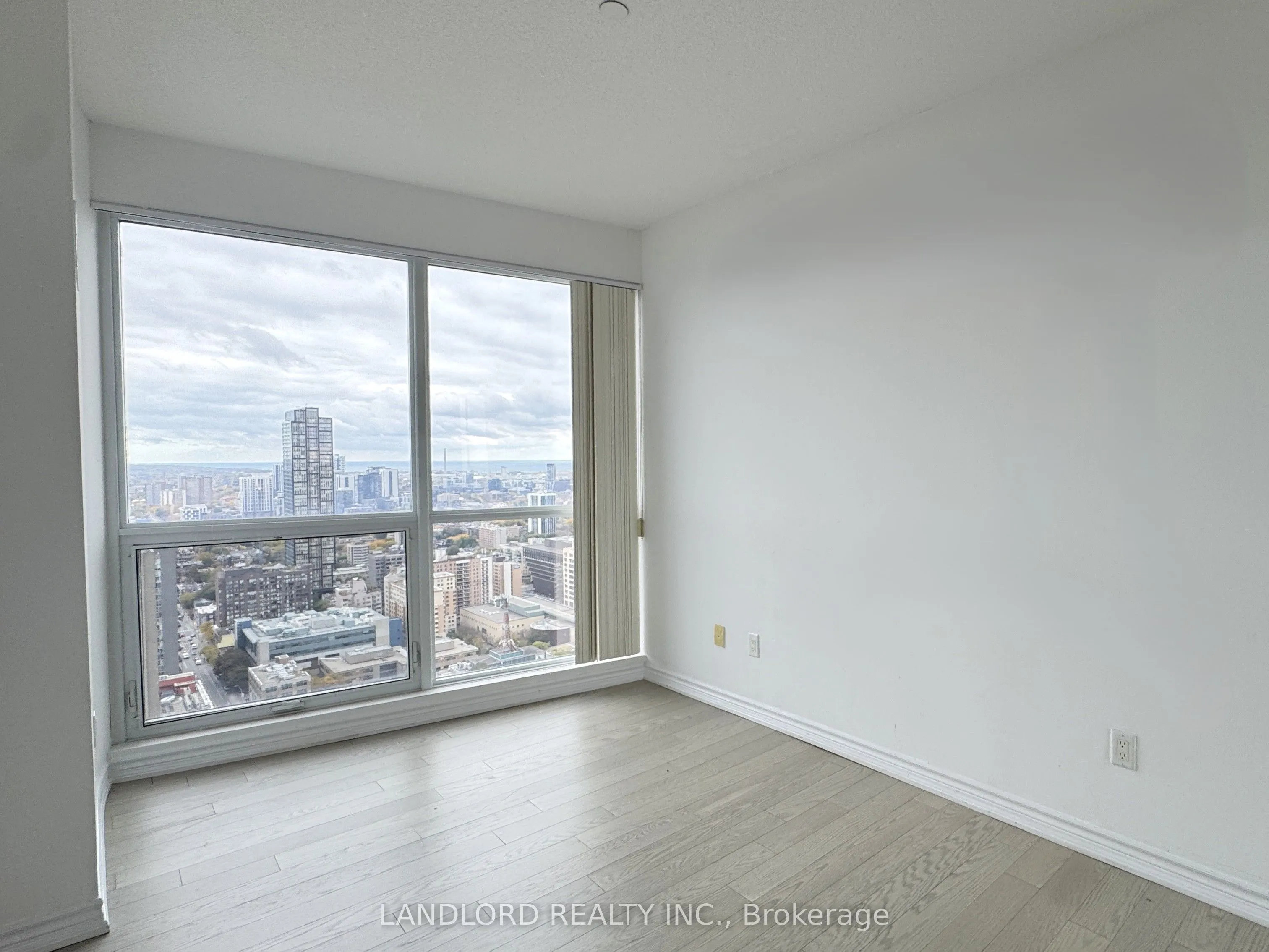 386 Yonge Street, #3507