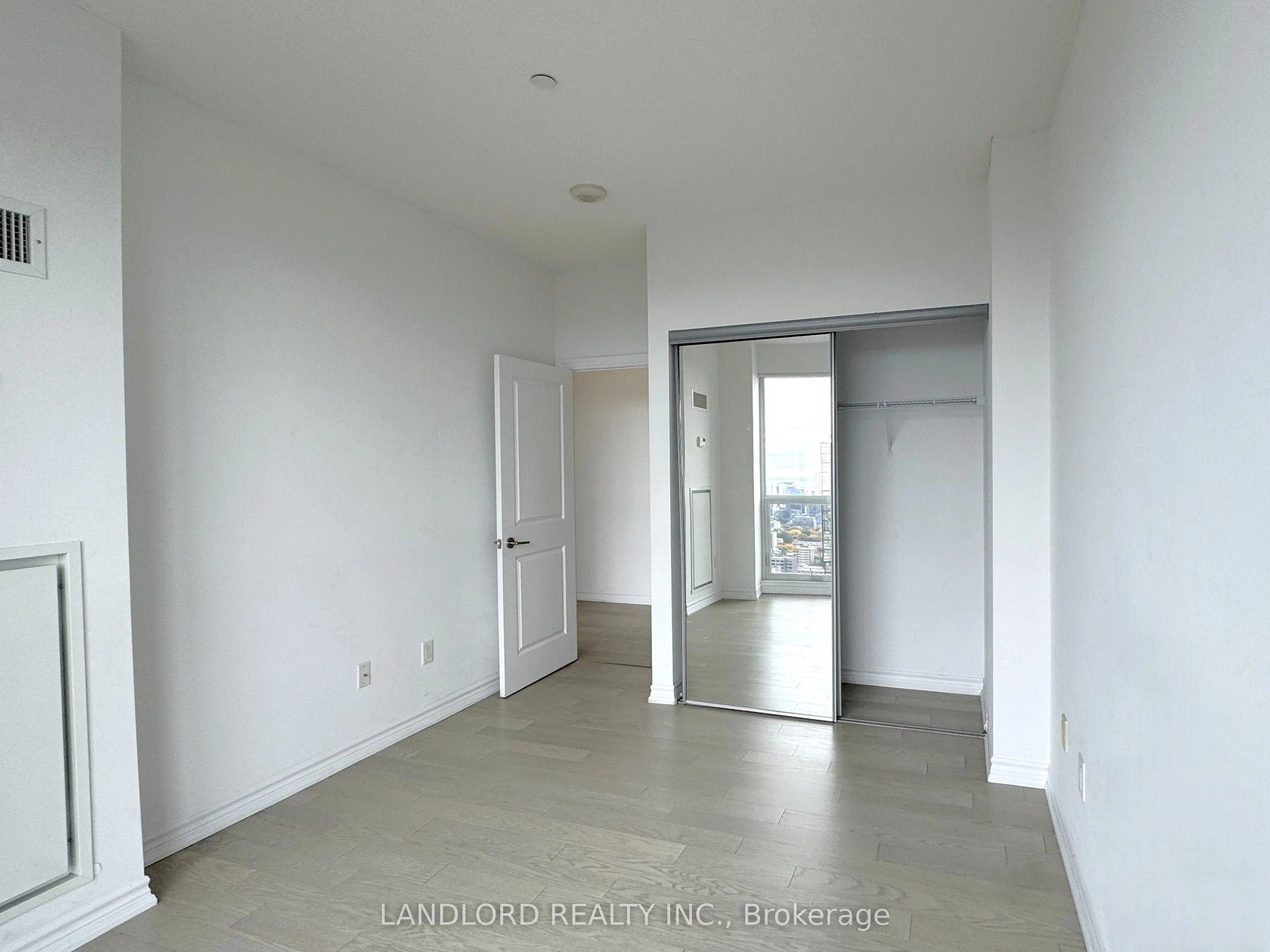 386 Yonge Street, #3507