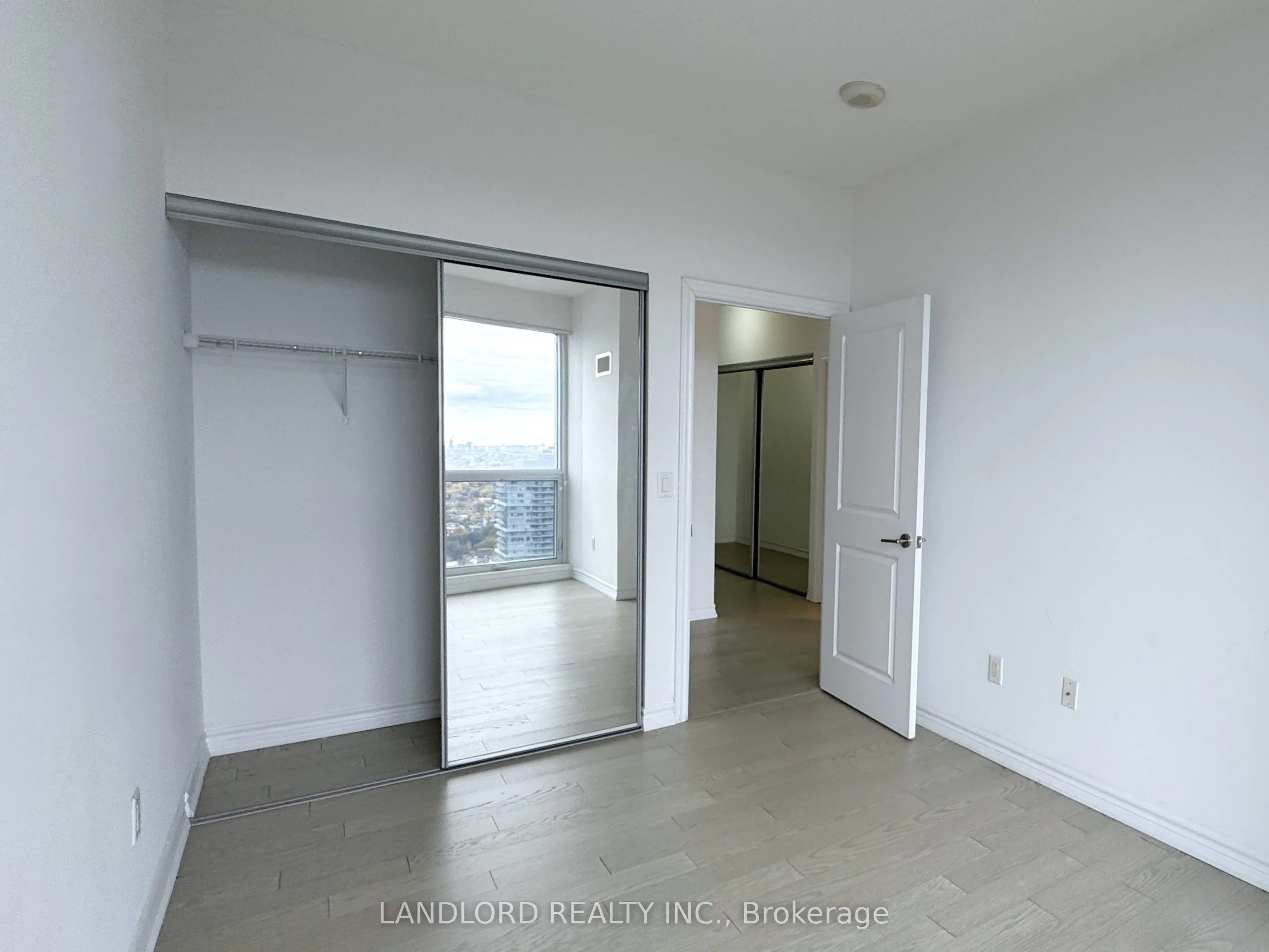 386 Yonge Street, #3507