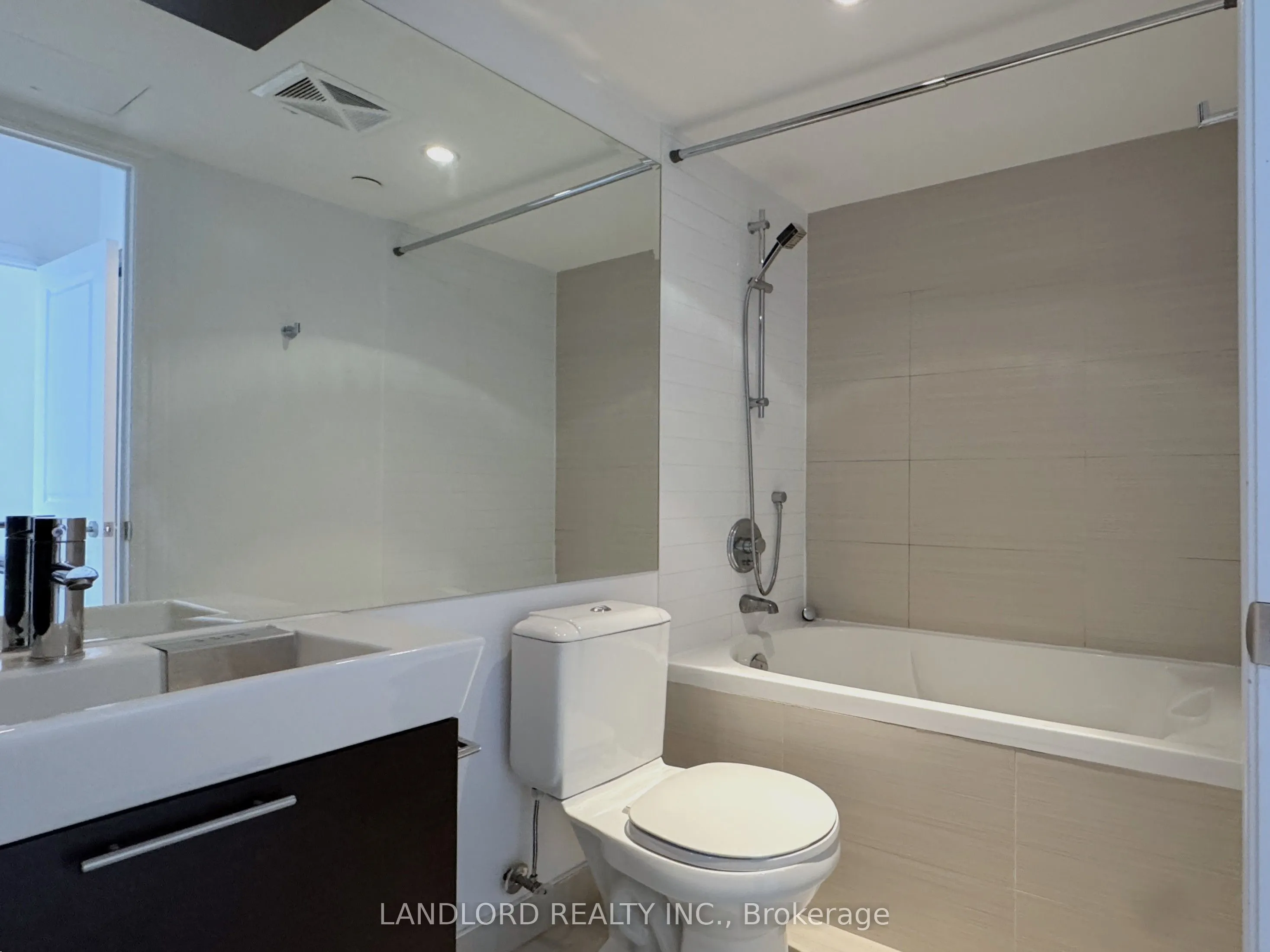 386 Yonge Street, #3507