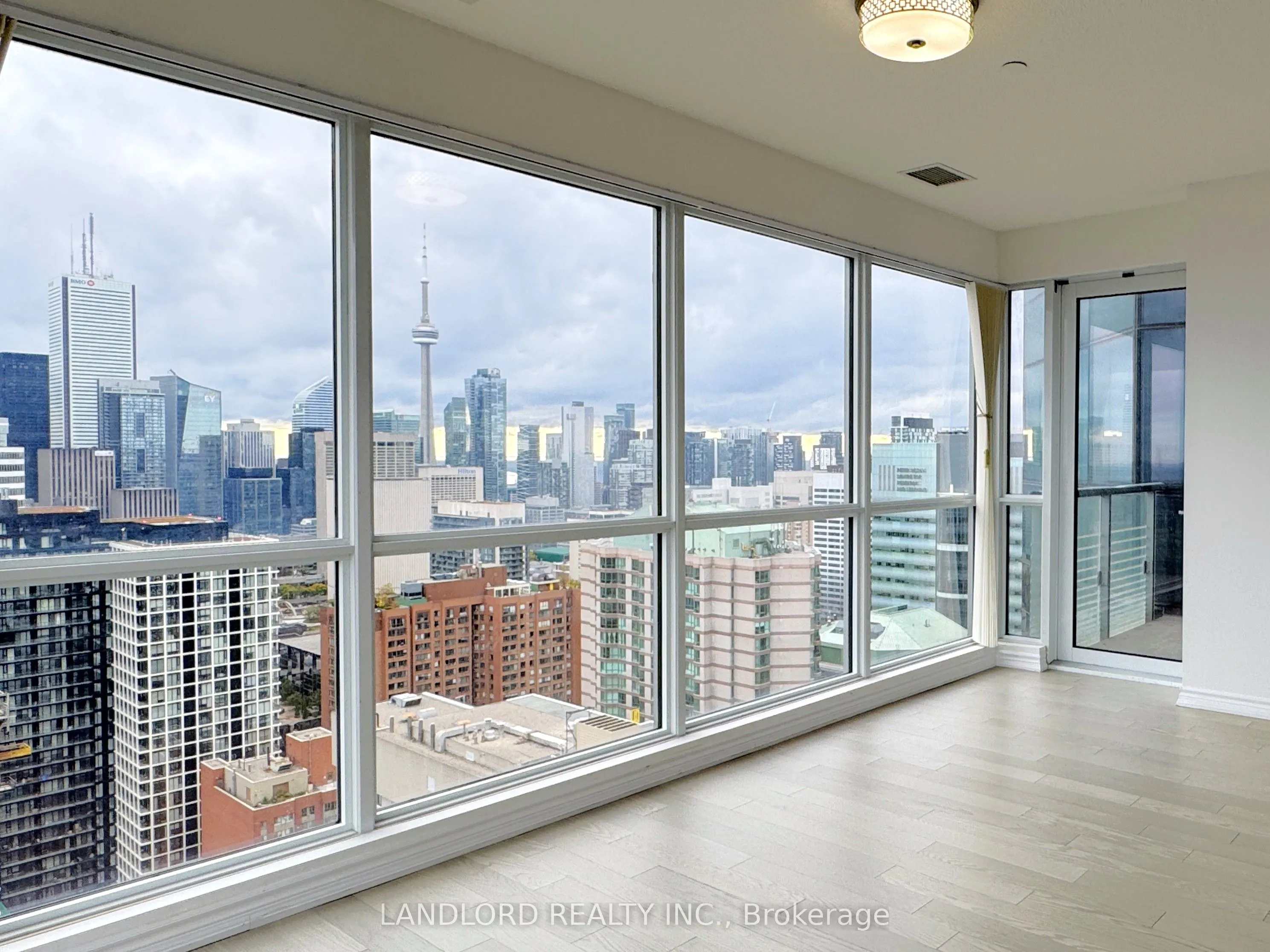 386 Yonge Street, #3507