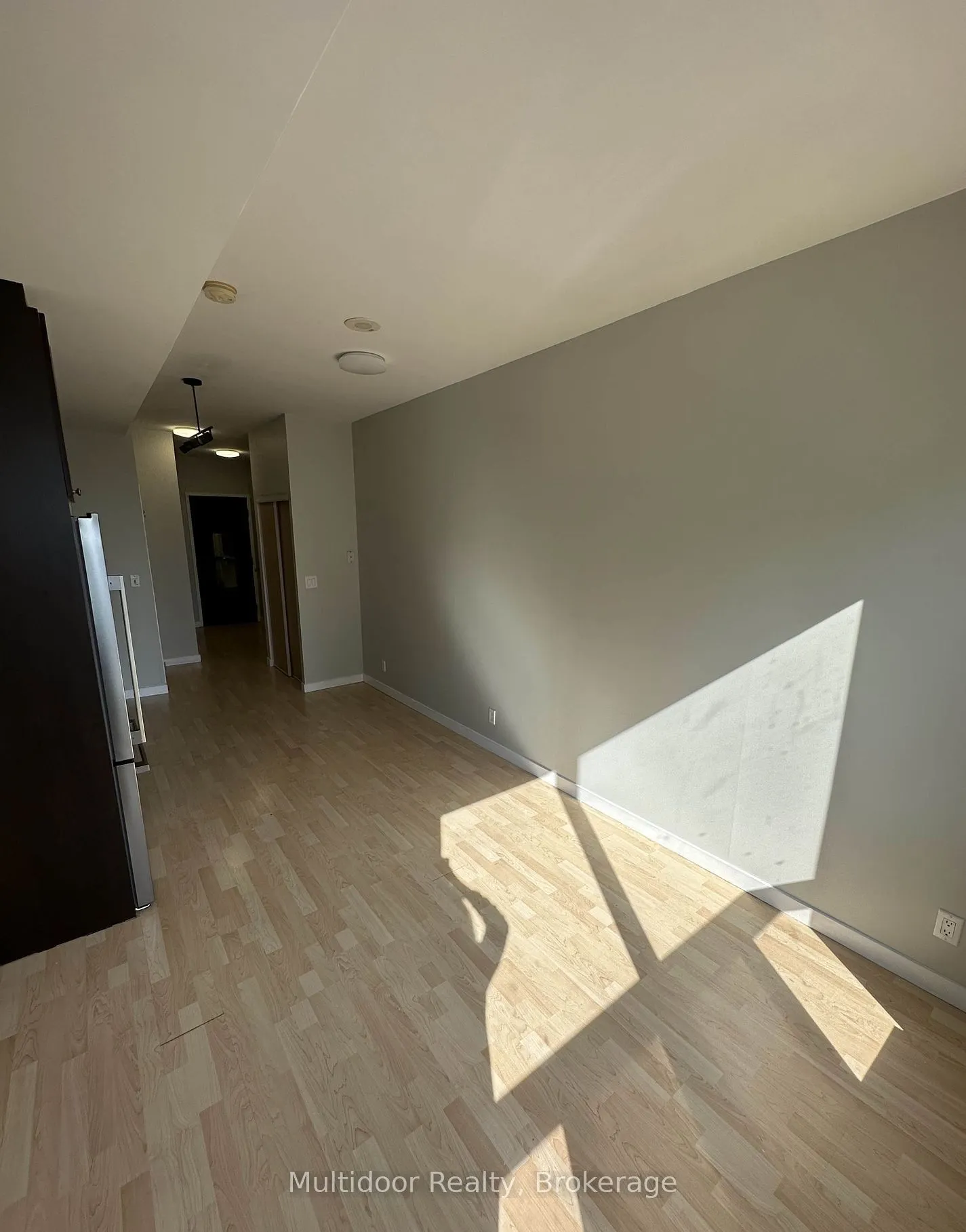 1 Shaw Street S, #817