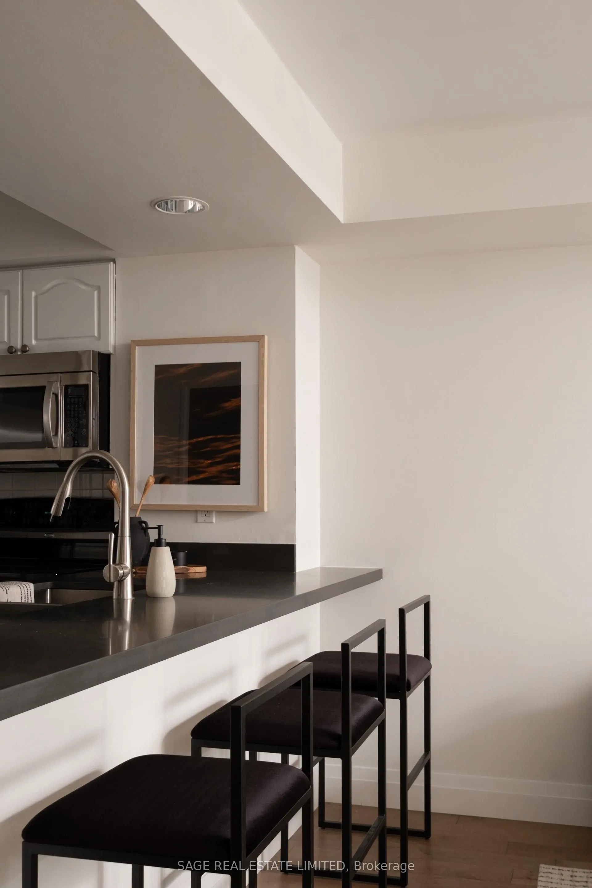 801 King Street W, #420