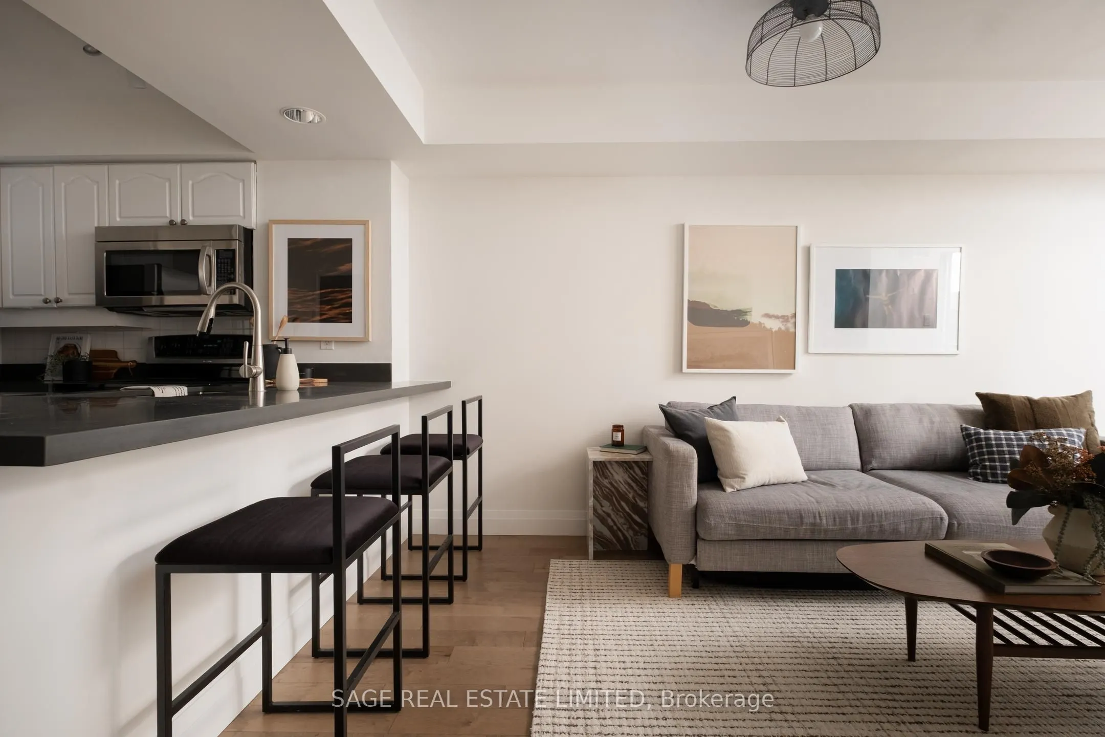 801 King Street W, #420