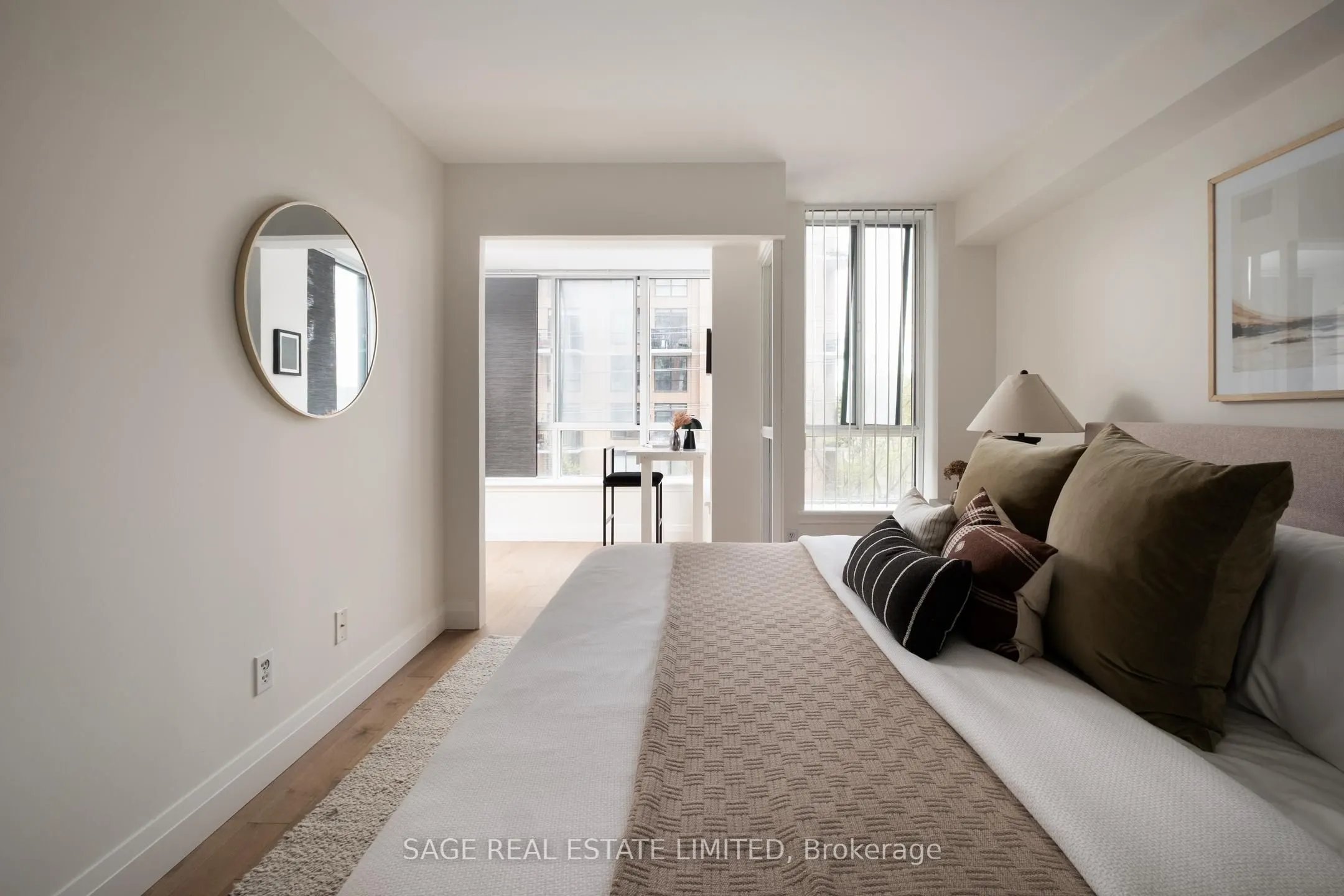 801 King Street W, #420