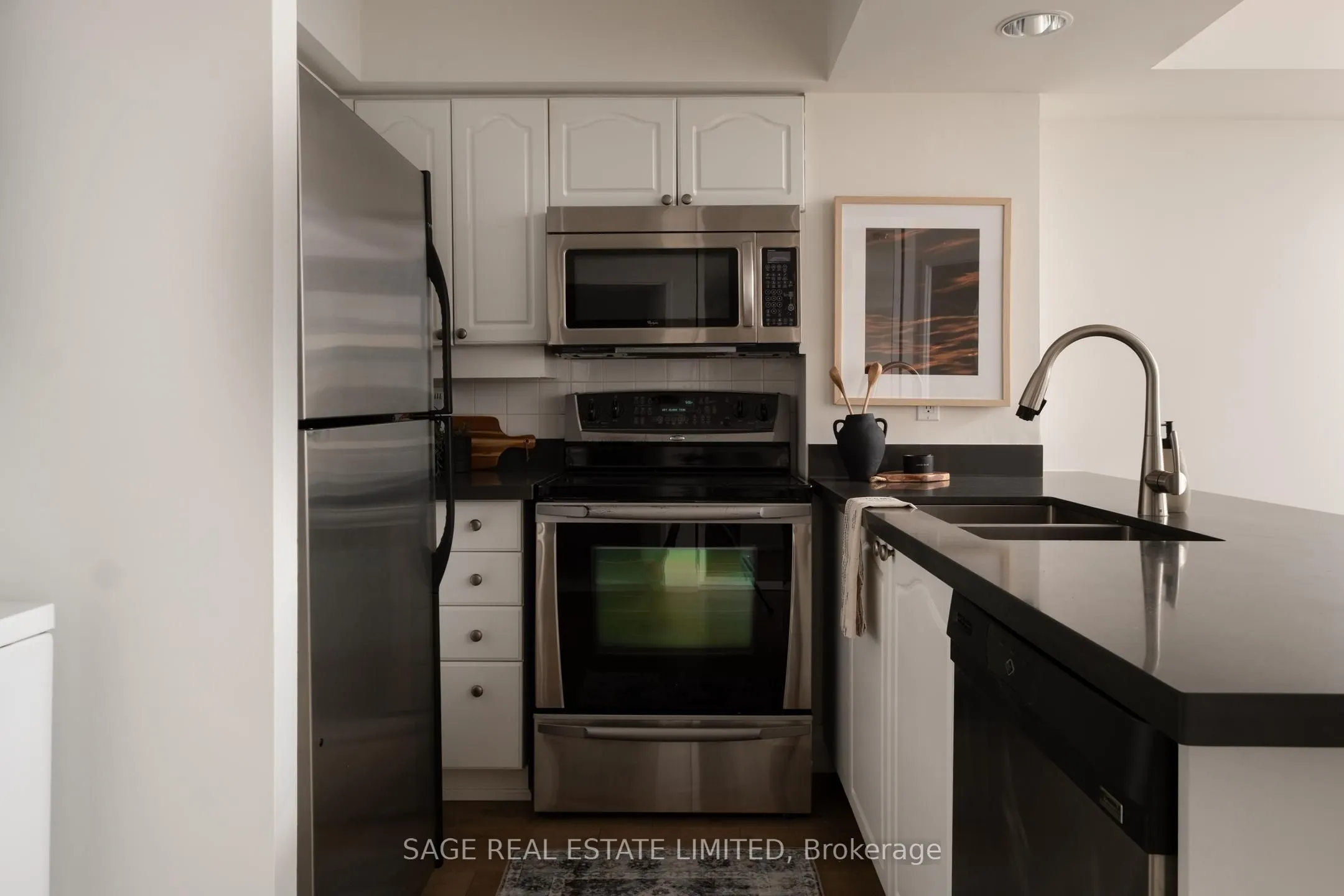 801 King Street W, #420