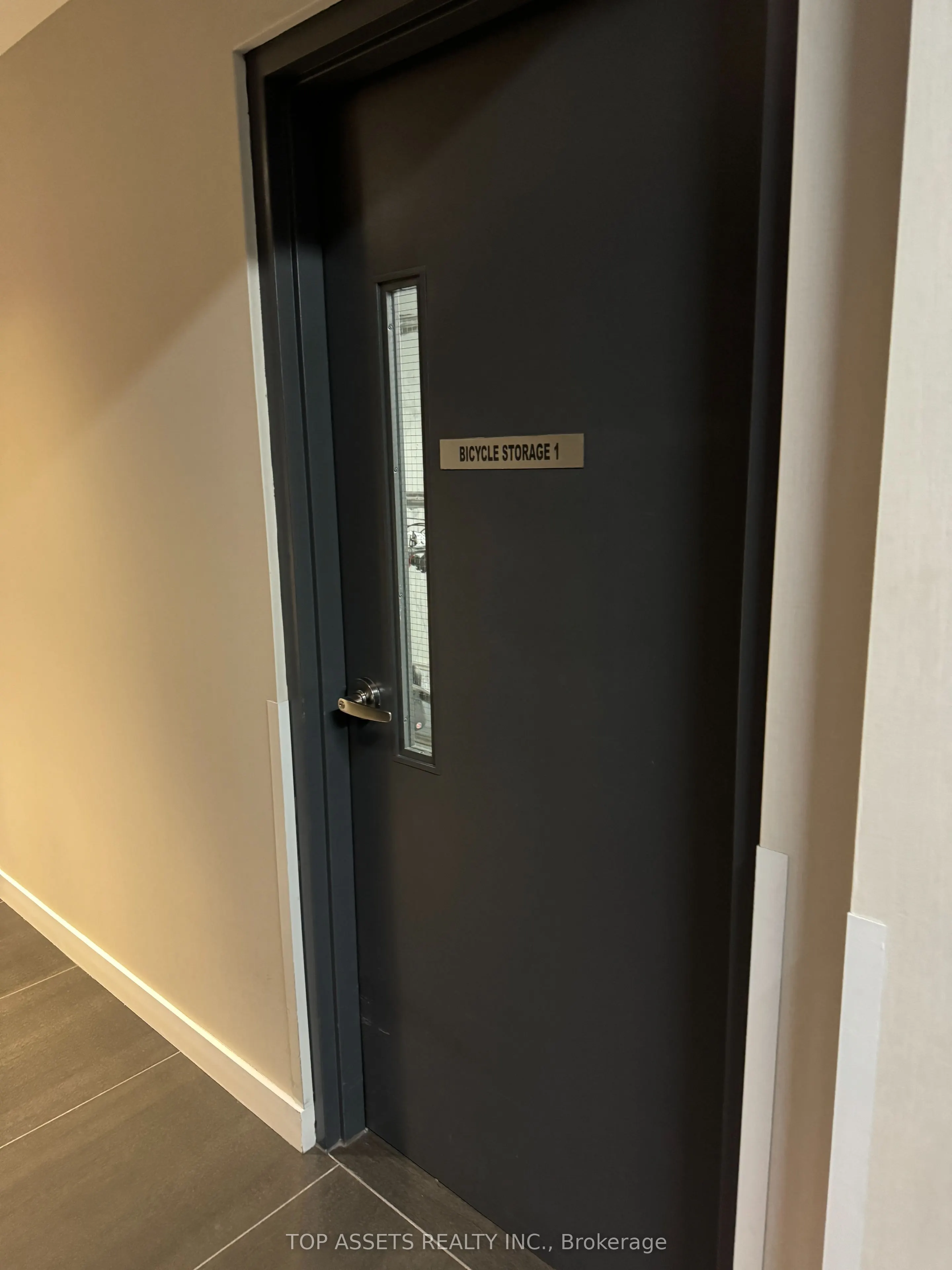 318 Richmond Street W, #3006