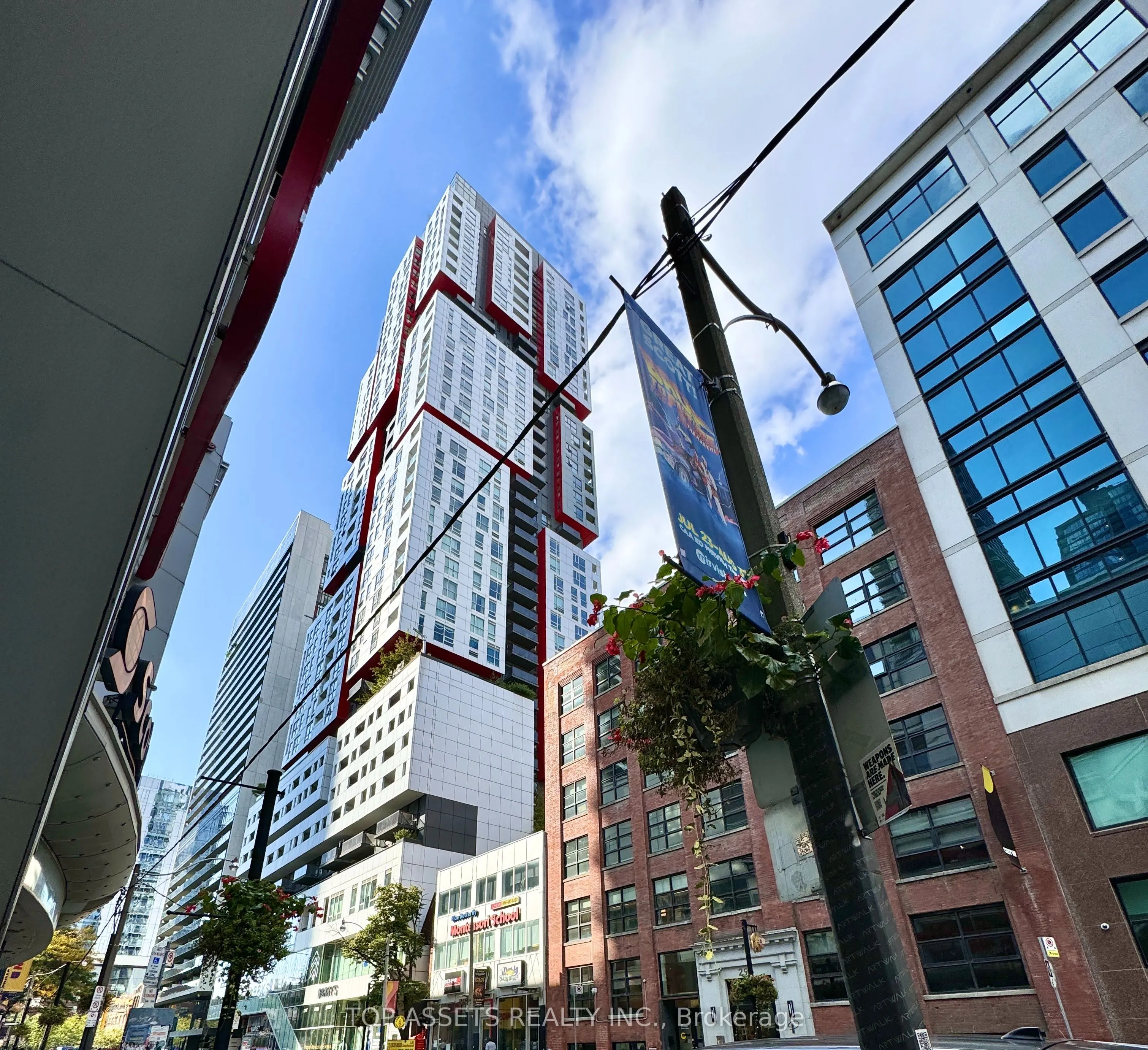 318 Richmond Street W, #3006