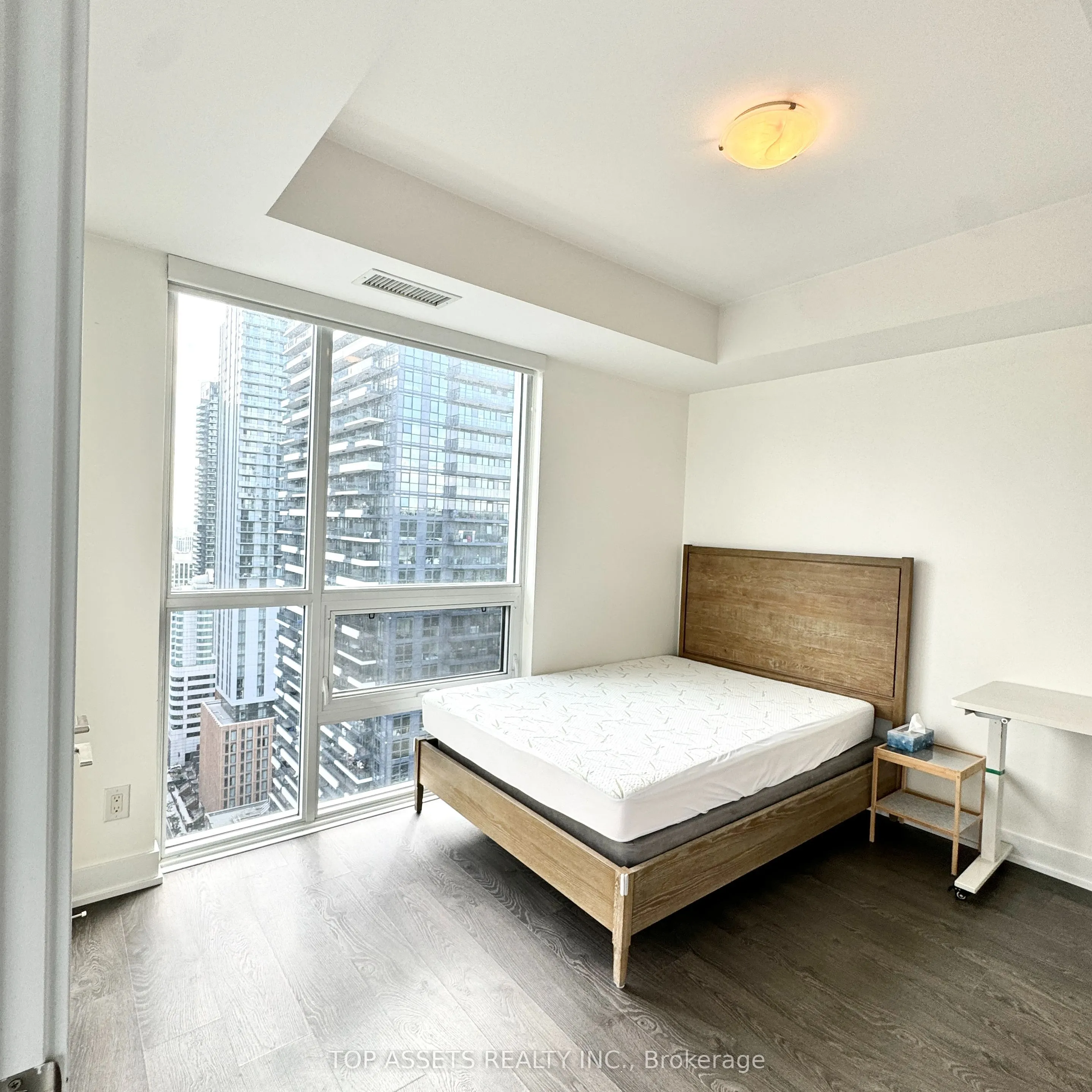 318 Richmond Street W, #3006