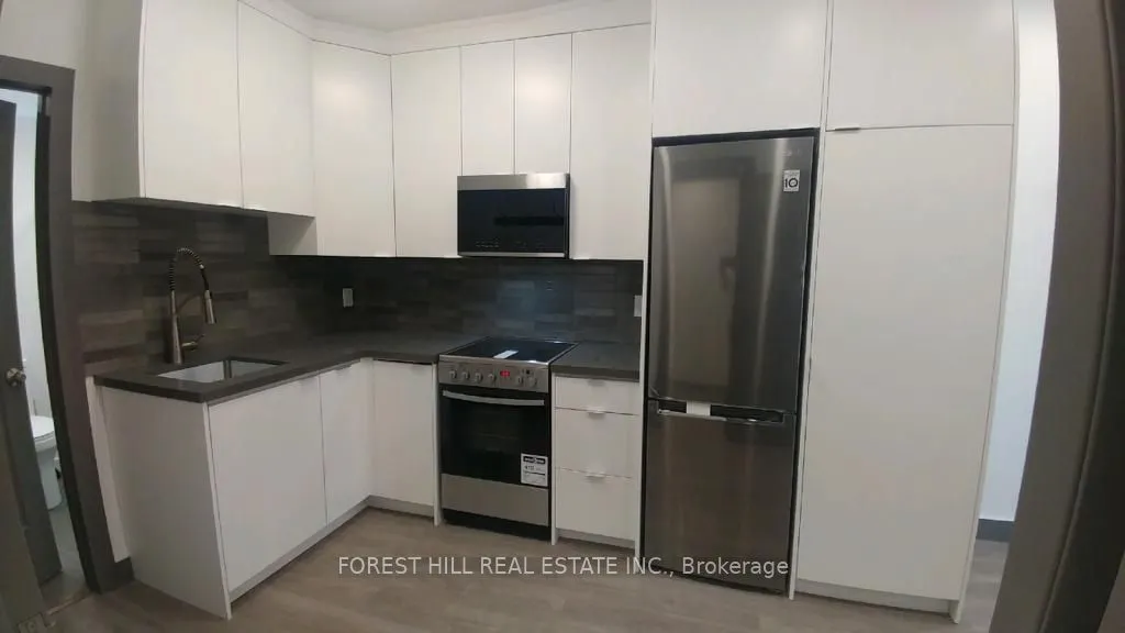 1213 Dundas Street W, #Upper N