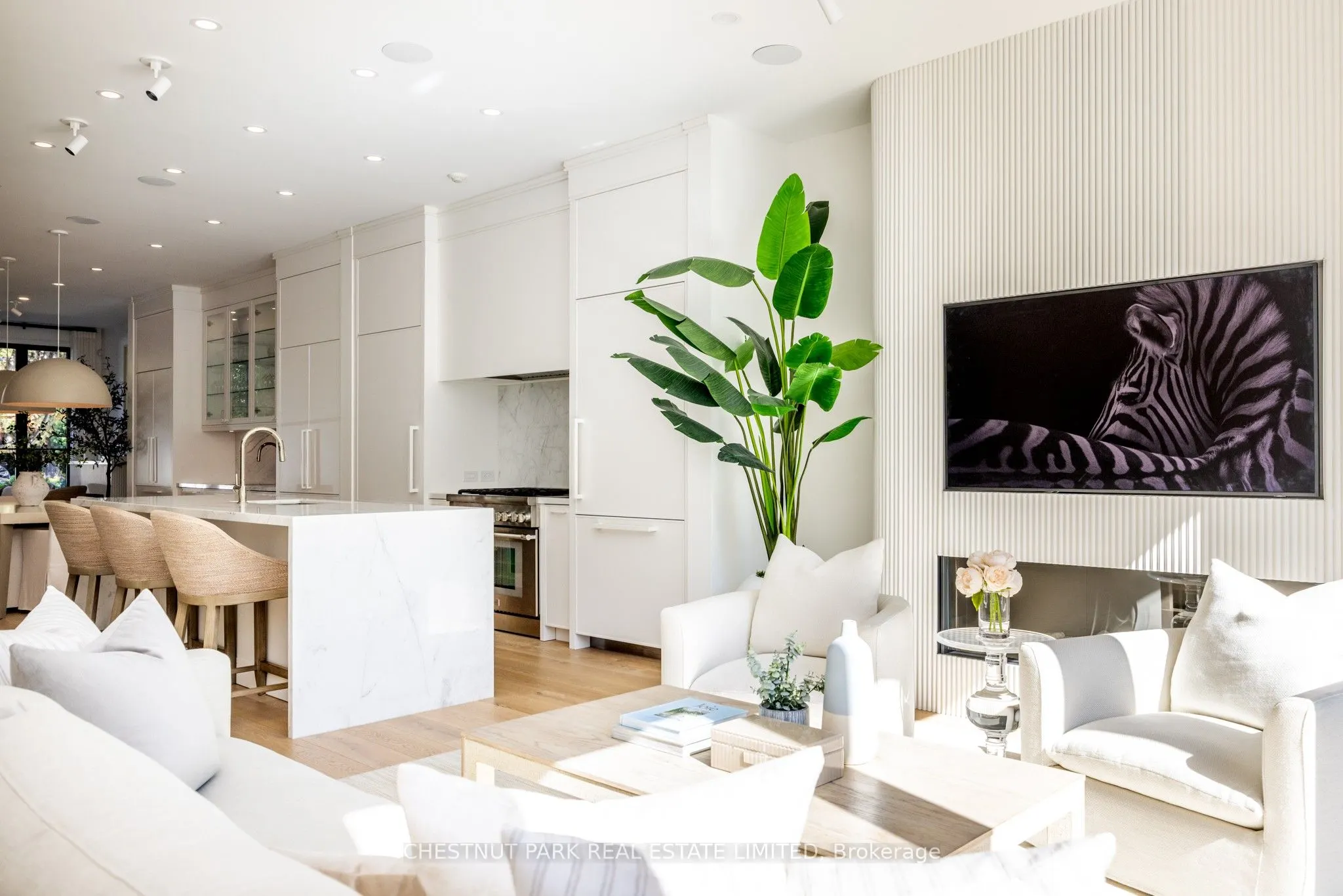 229 Sheldrake Boulevard