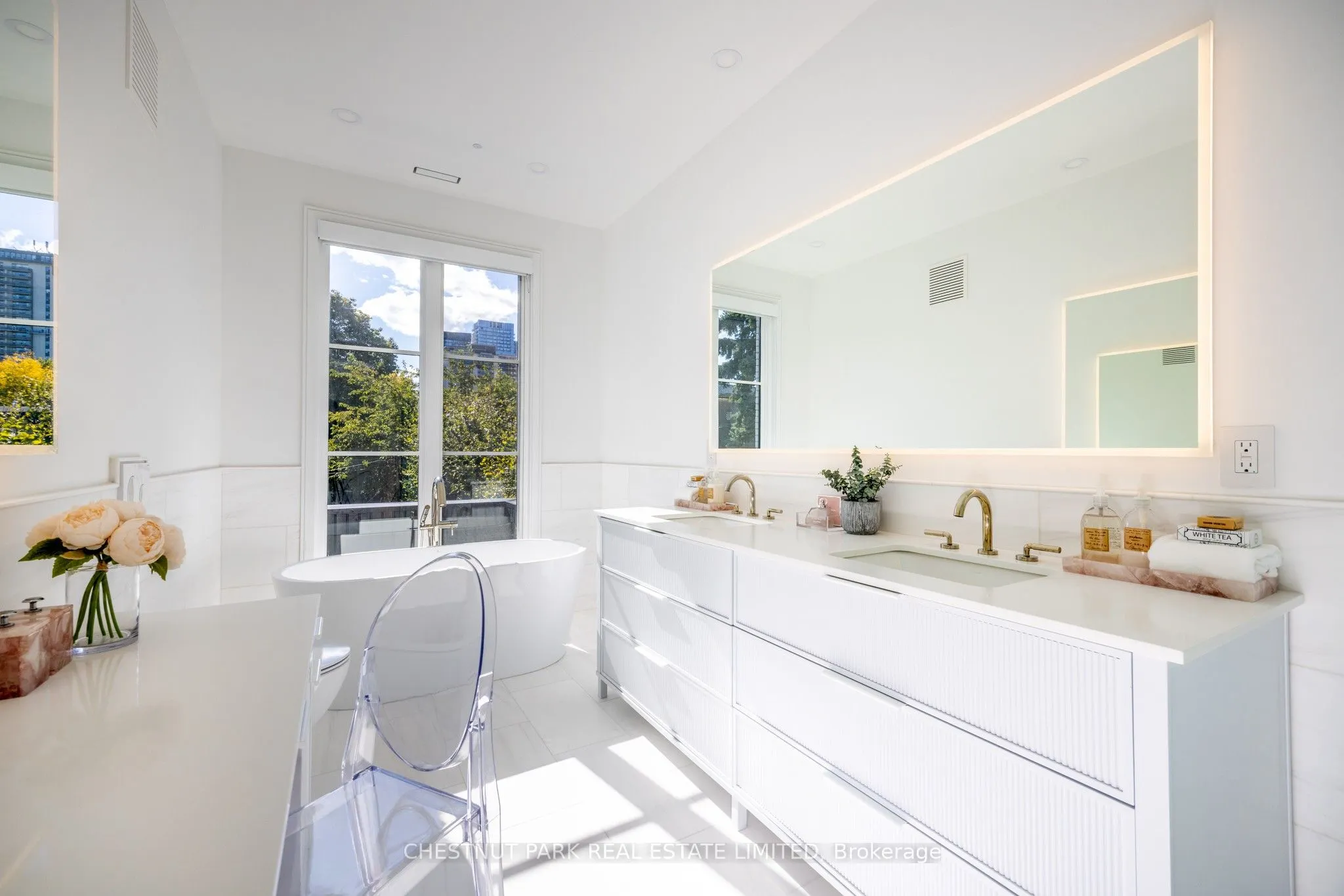 229 Sheldrake Boulevard