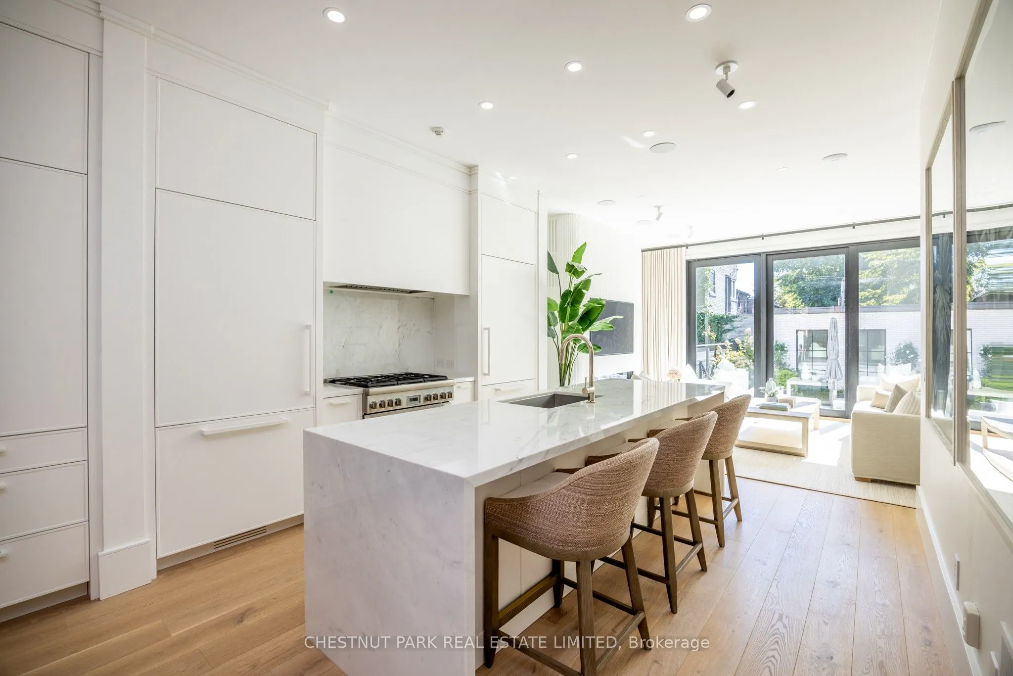 229 Sheldrake Boulevard