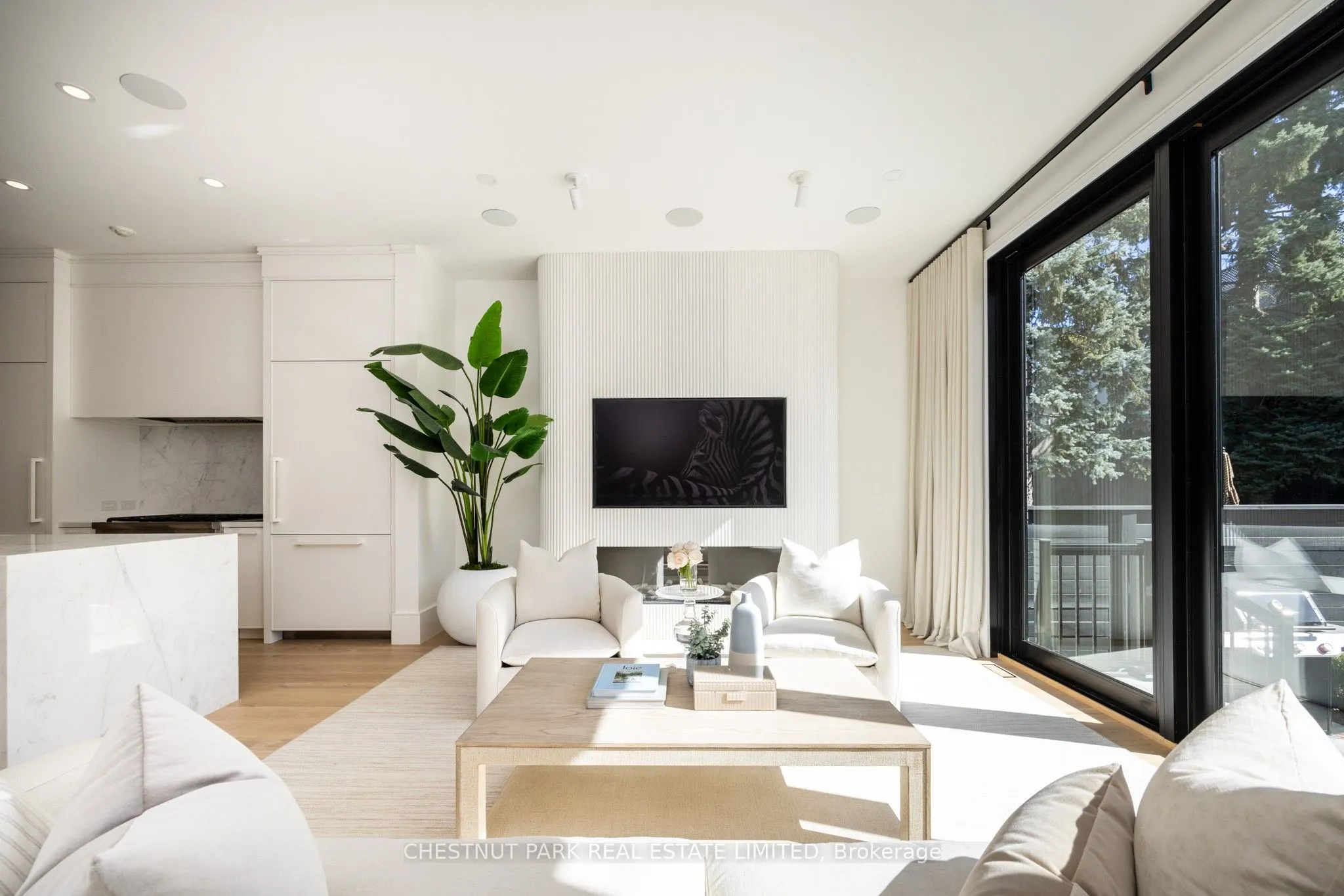 229 Sheldrake Boulevard