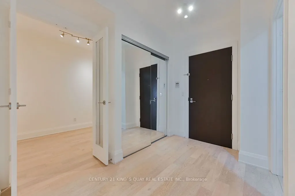 100 Harrison Garden Boulevard, #1609