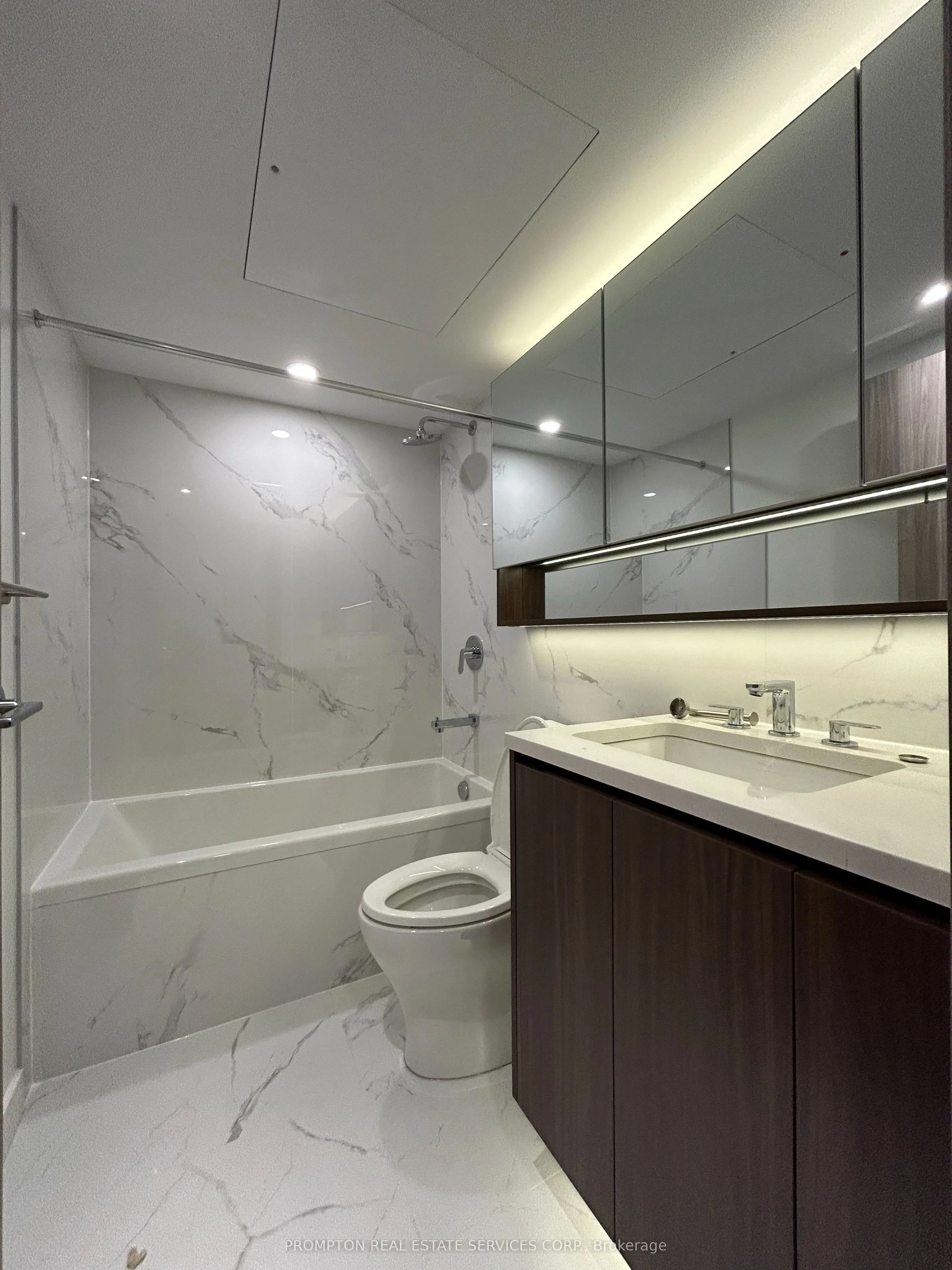 38 Widmer Street, #2509