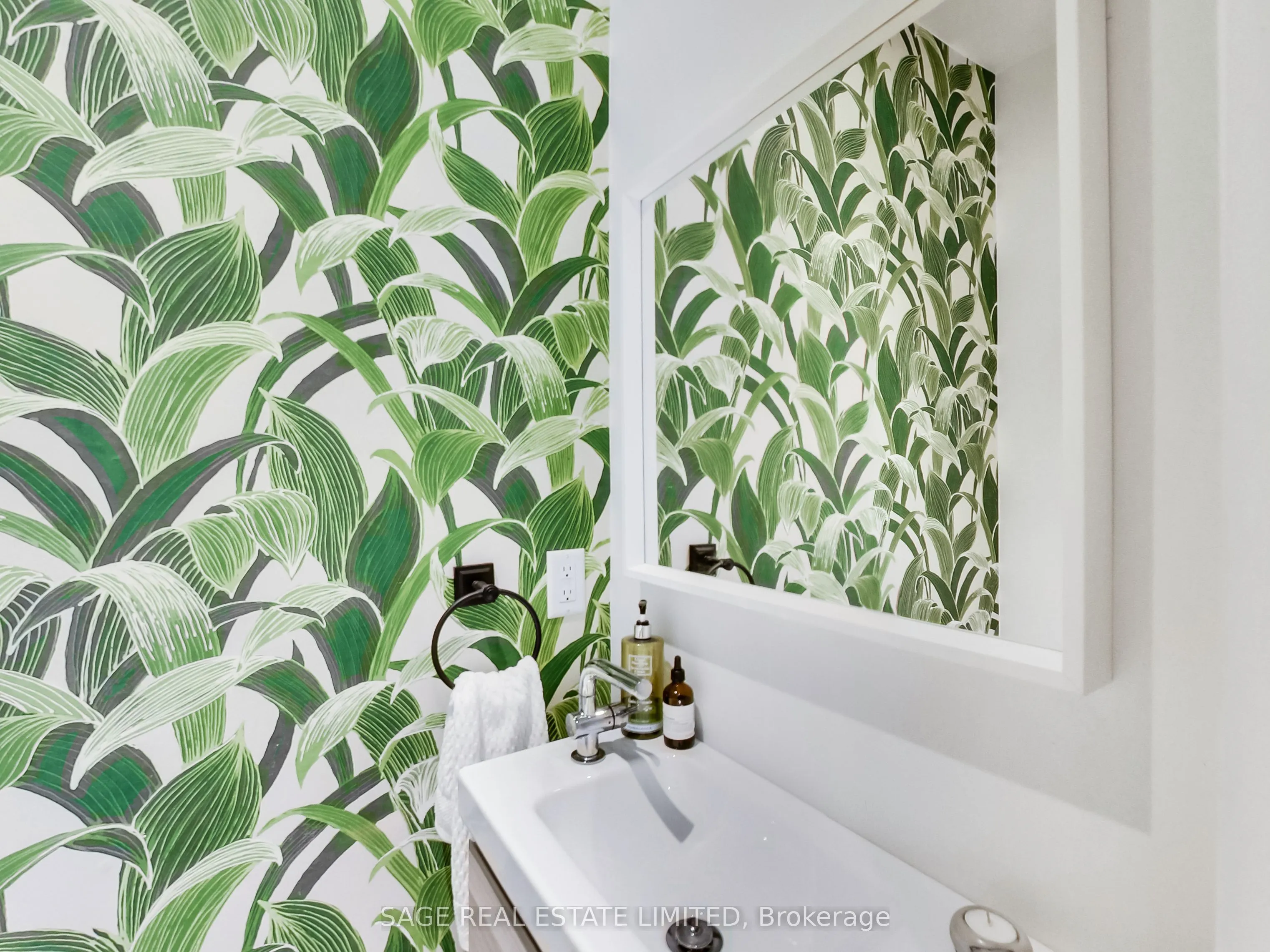 39 Salisbury Avenue, #A (Main)