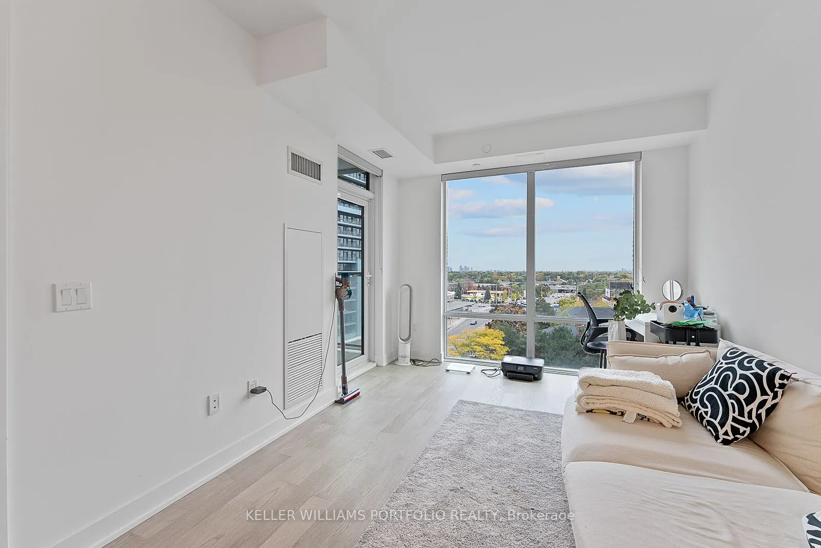 2 Teagarden Court, #808