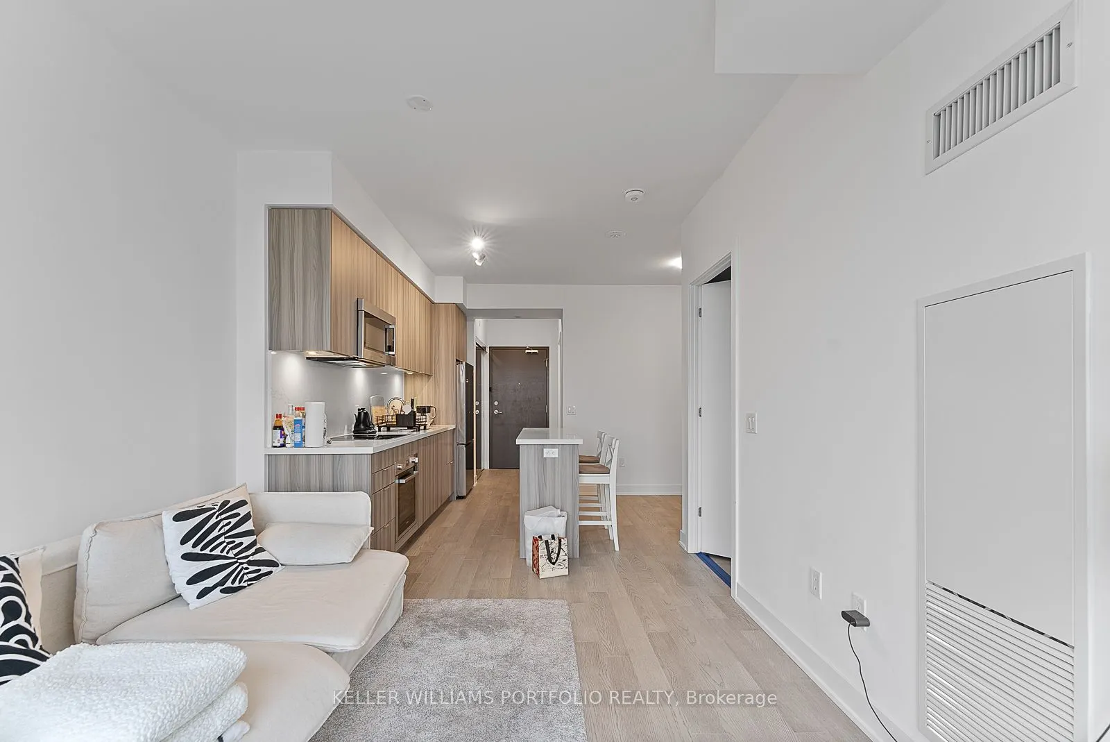 2 Teagarden Court, #808