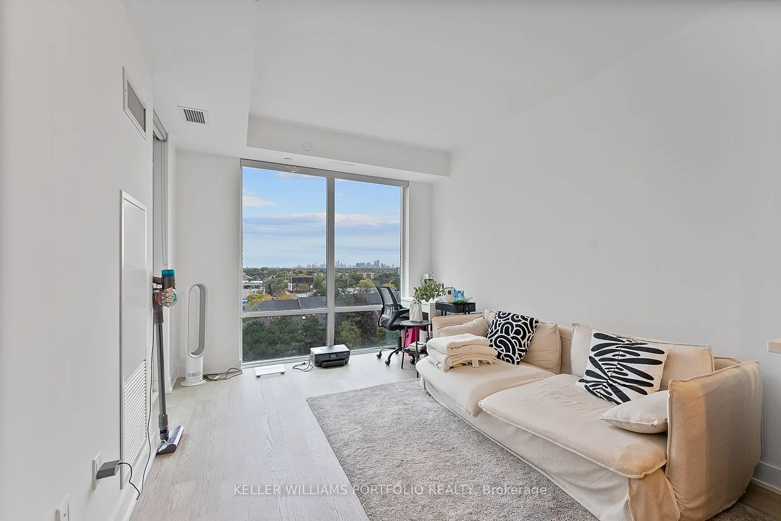 2 Teagarden Court, #808