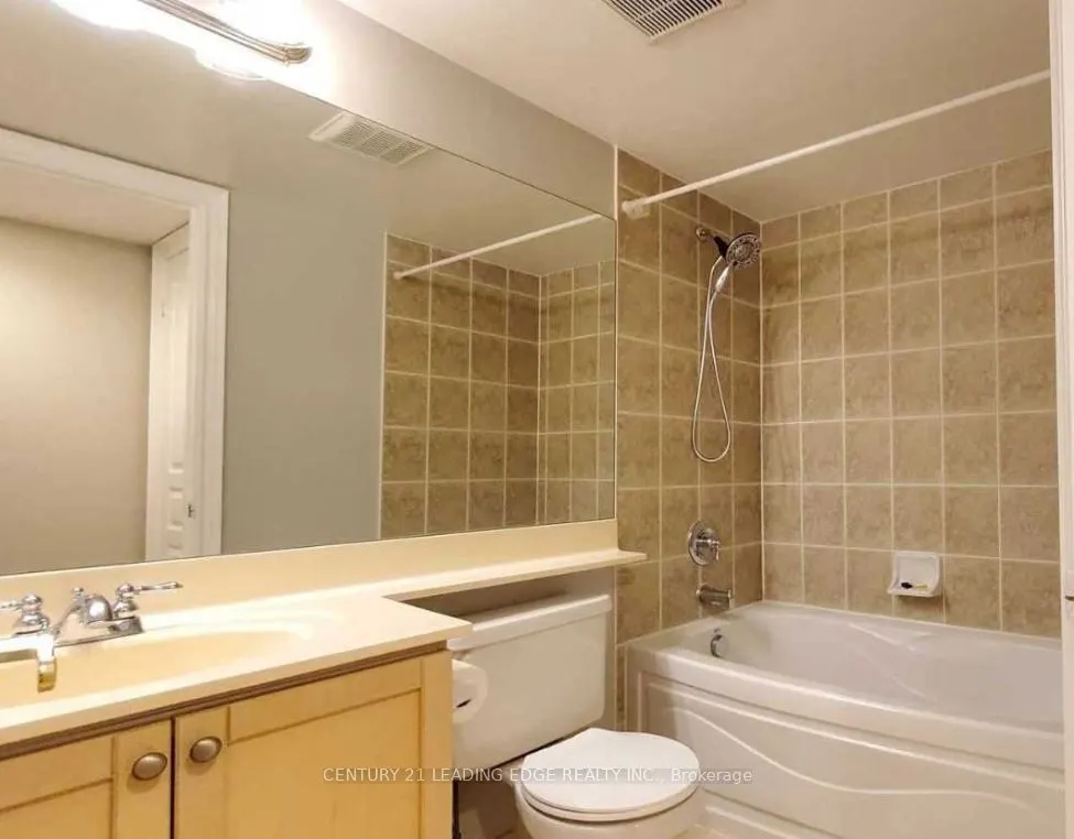 10 Northtown Way, #2007