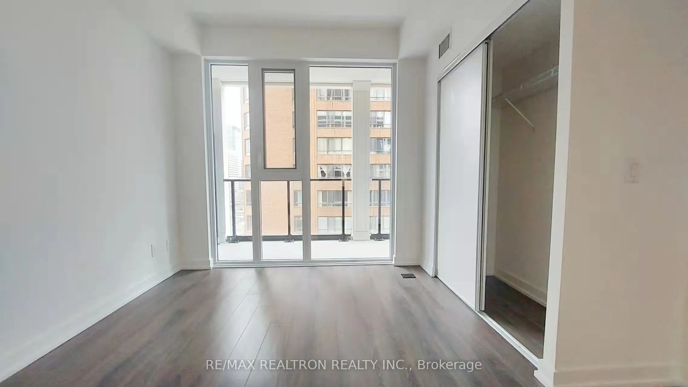 20 Edward Street, #1011