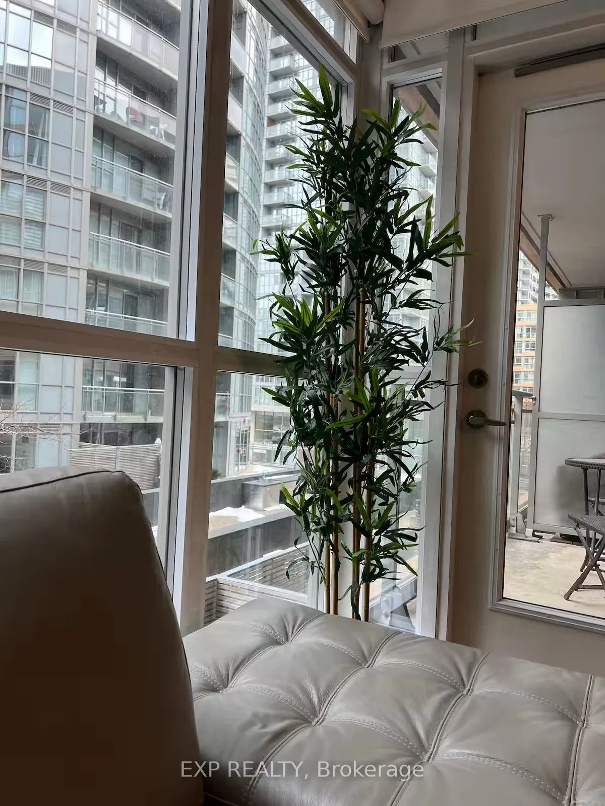 151 Dan Leckie Way, #347