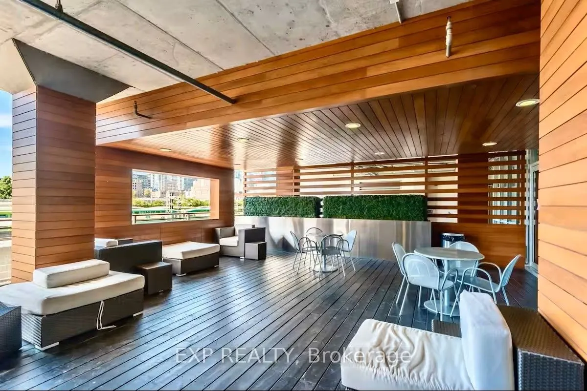 151 Dan Leckie Way, #347