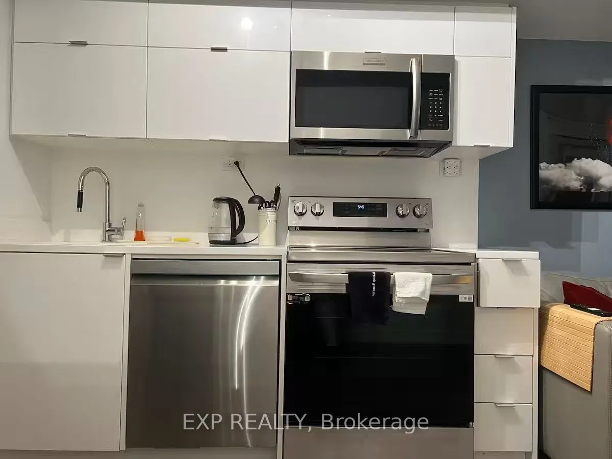 151 Dan Leckie Way, #347