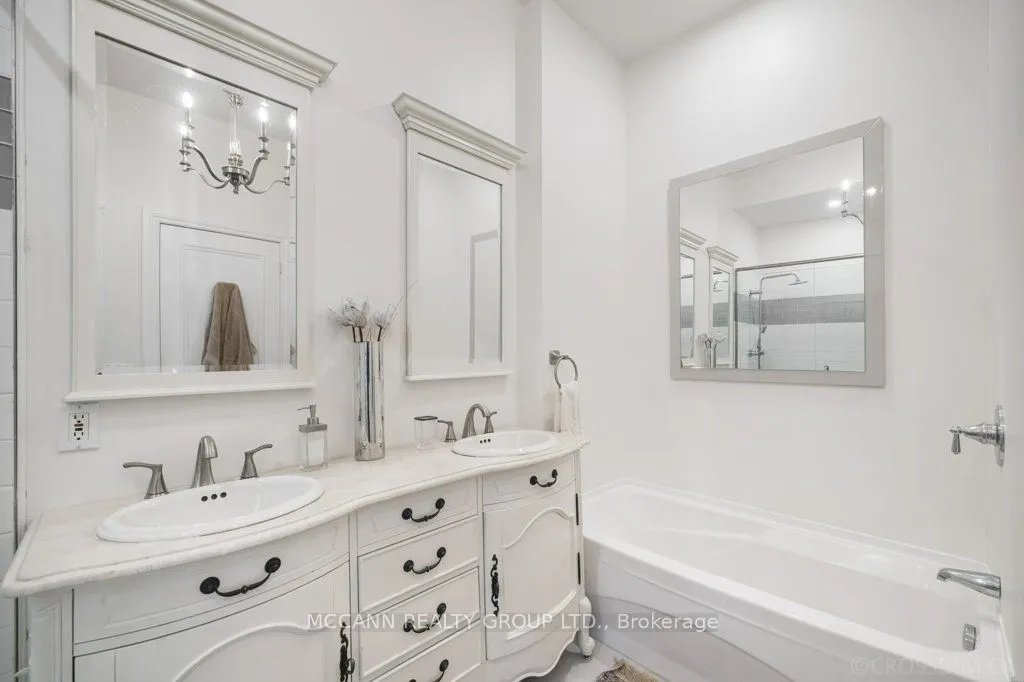 65 Sheldrake Boulevard, #208