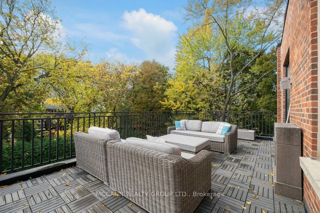 65 Sheldrake Boulevard, #208